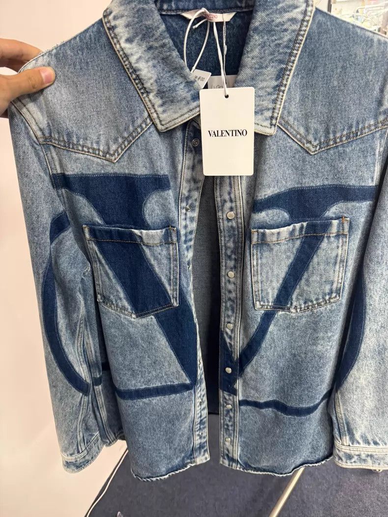 Versace Versace V-Logo denim jacket Size US L / EU 52-54 / 3 - 1 Thumbnail