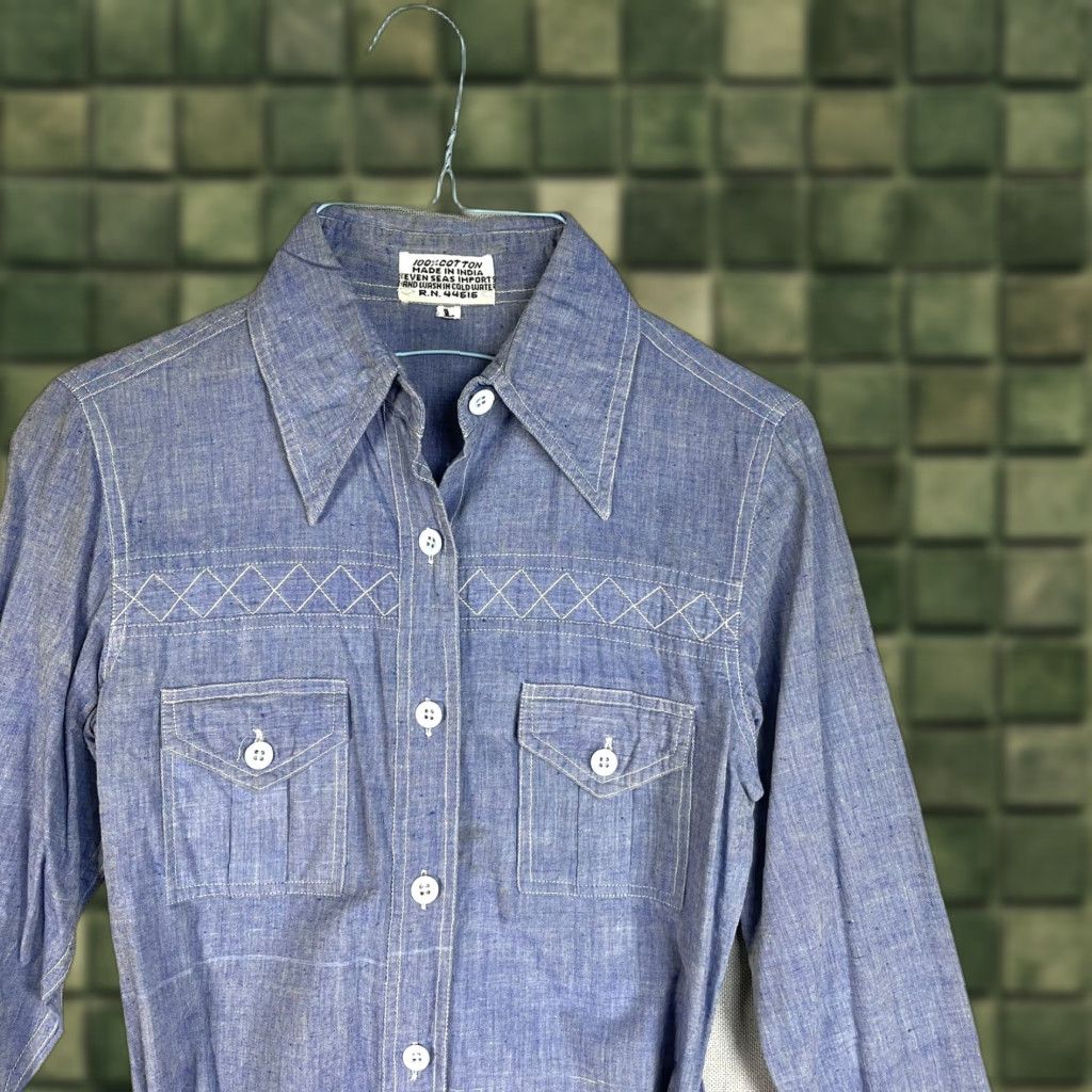 VINTAGE Denim Shirt Womens Small S Blue 1960s 70s Boho Hippy Look: Shirt