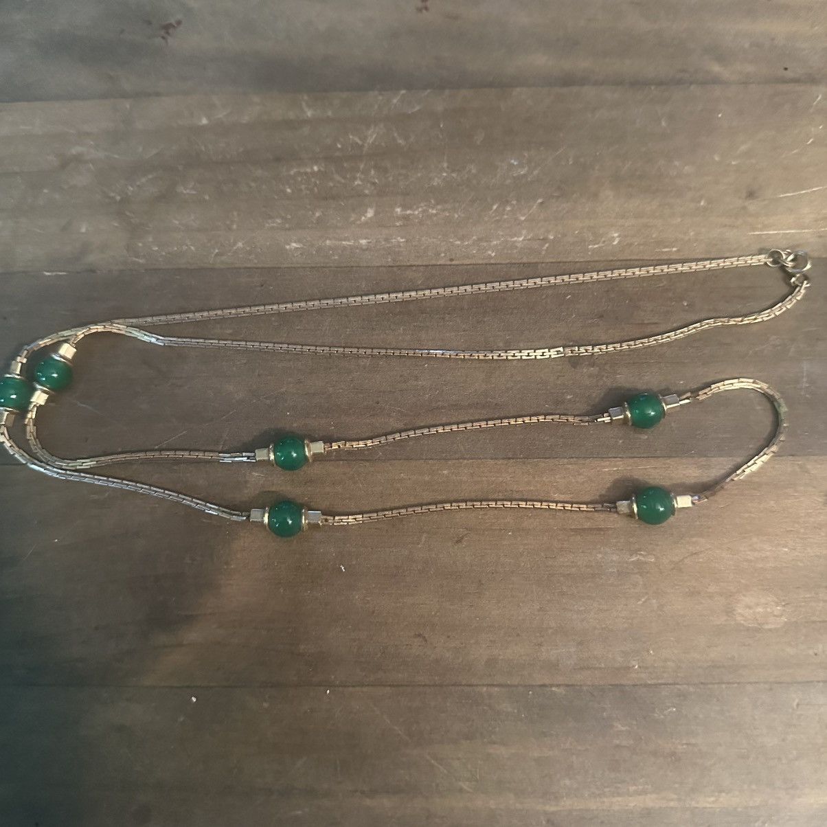 Vintage Vintage stationed green lucite bead chain necklace Size ONE SIZE - 2 Thumbnail