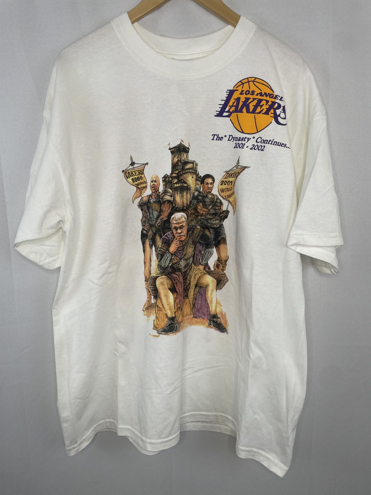 Vintage Lakers Dynasty Tee Size US XL / EU 56 / 4 - 1 Thumbnail