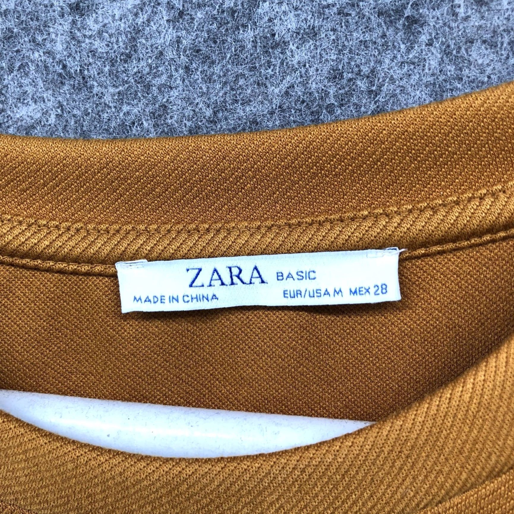 Zara Zara Womens M Long Sleeve Top Mustard Yellow Flap Pocket Boxy Crewneck Thick Knit Polyester Basic Casual Shirt Mens? Size M / US 6-8 / IT 42-44 - 5 Thumbnail