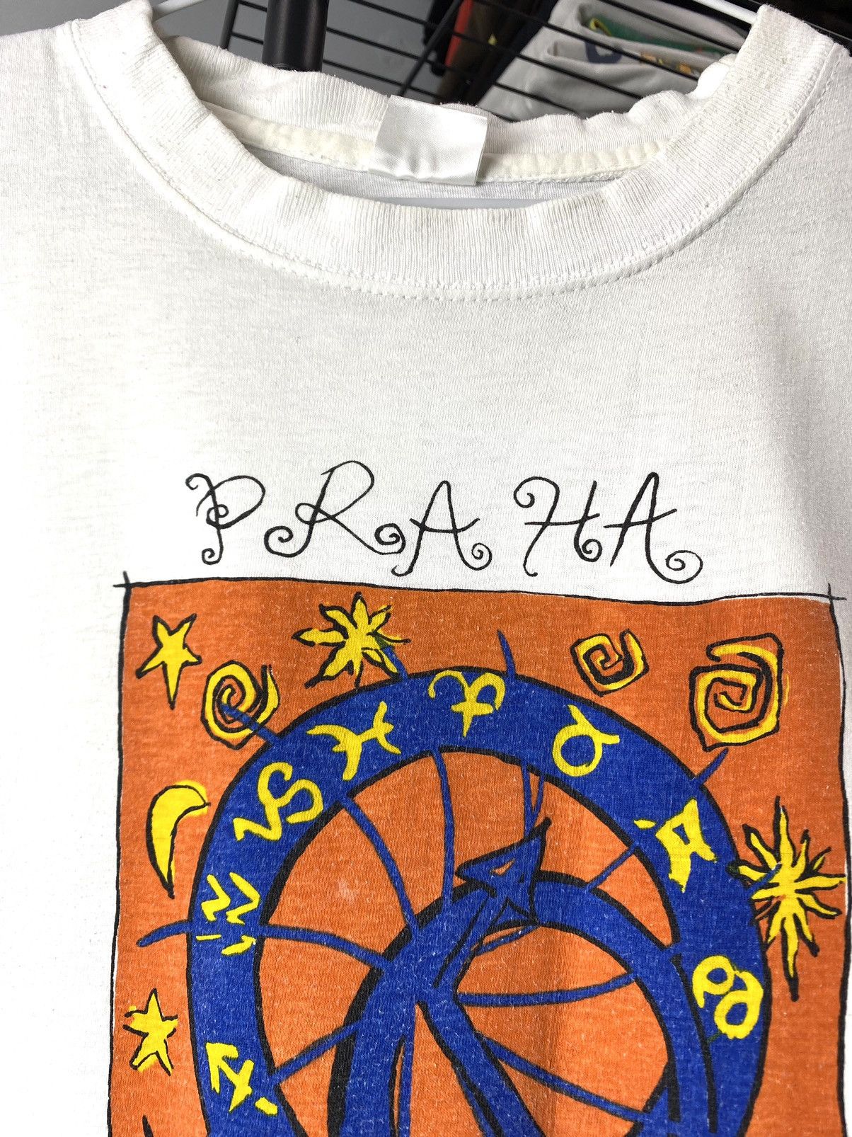 Band Tees Vintage 1990’s Praha Astronomical Clock Art T Shirt Size US XL / EU 56 / 4 - 4 Thumbnail