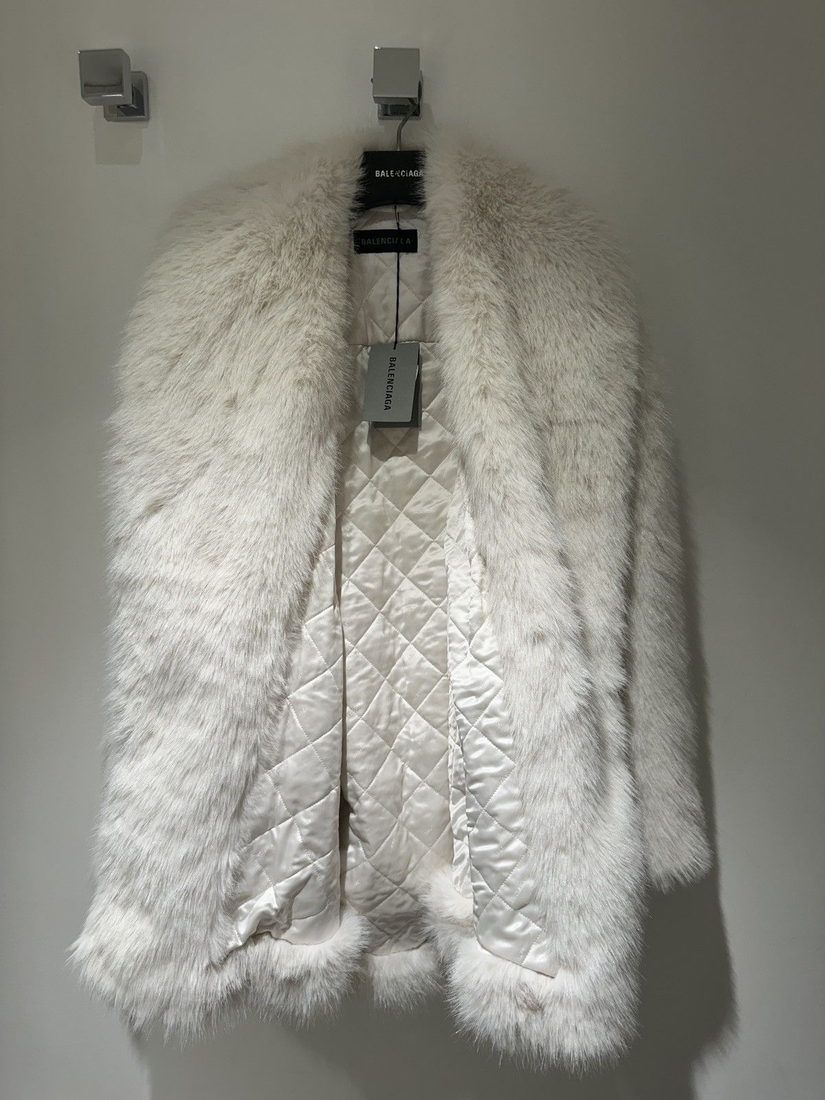 Balenciaga Balenciaga Faux Fur Coat Size XXS / US 00 / IT 34 - 6 Thumbnail