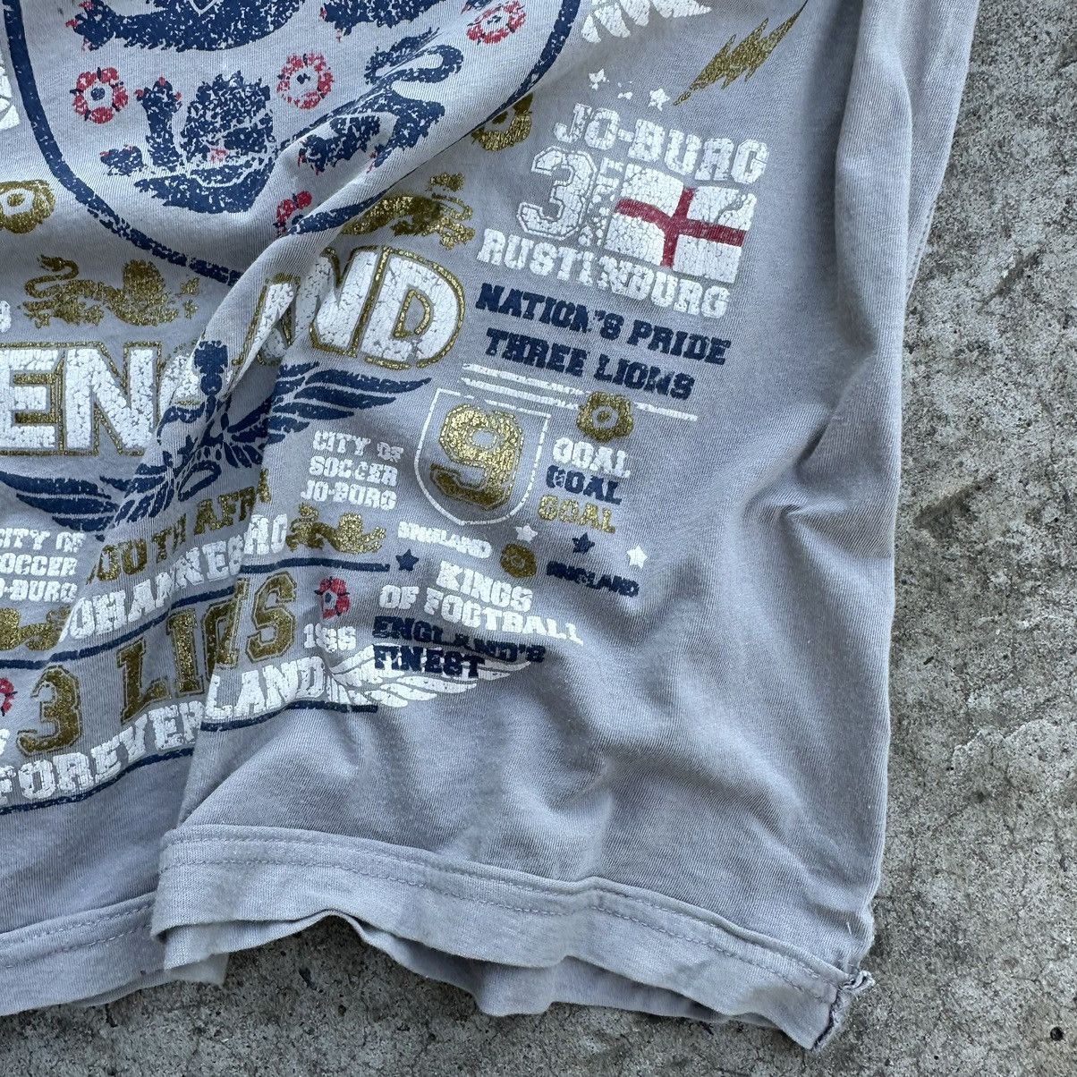 Vintage Vintage T-shirts England Big Logo Y2K Style UsA 00s Size US M / EU 48-50 / 2 - 6 Thumbnail