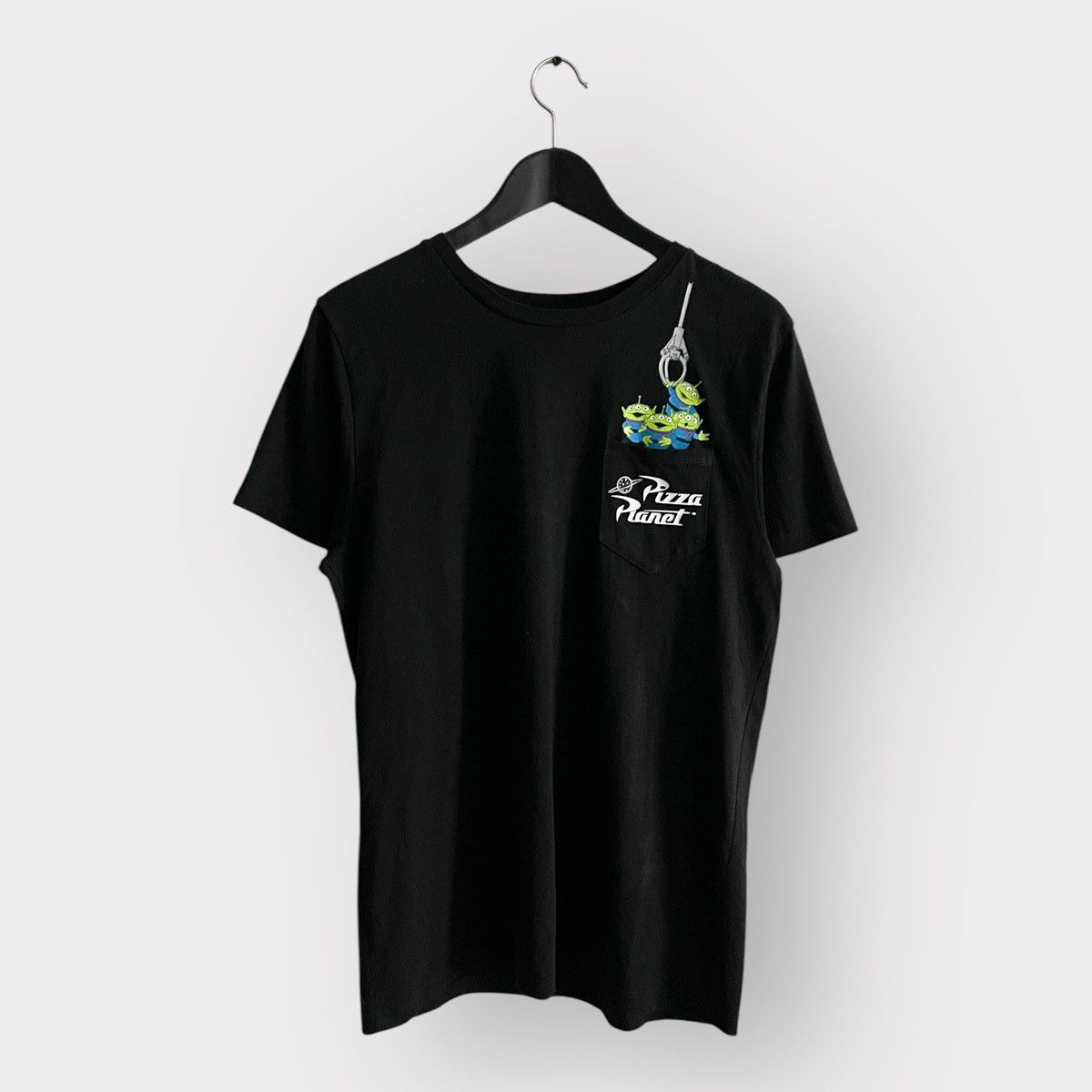 Disney STEAL! 2000 Toy Story Toy Story Pizza Planet Aliens Tee Size US M / EU 48-50 / 2 - 1 Thumbnail