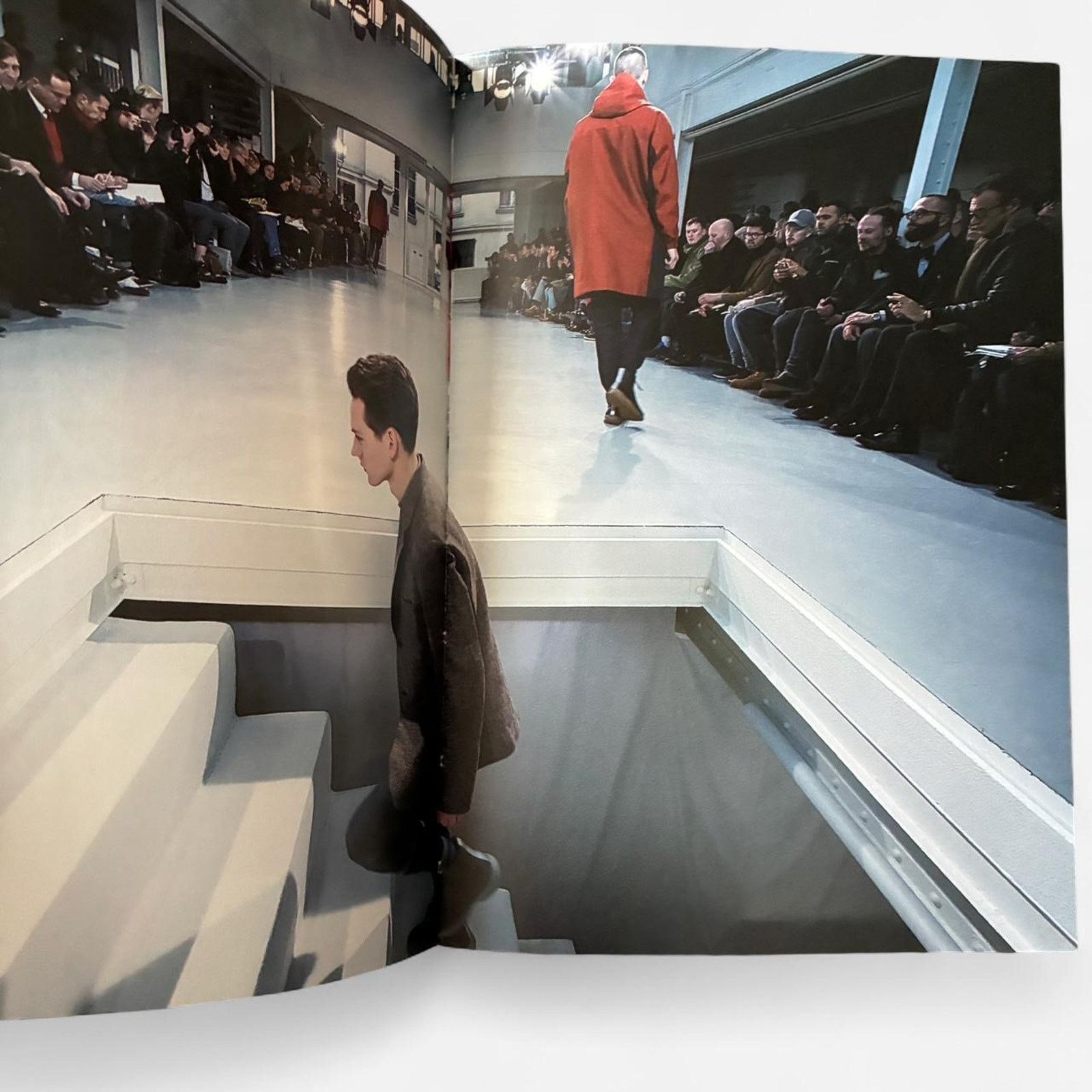 Homme Plisse Issey Miyake × Issey Miyake Issey Miyake Men autumn /winter 2013 catalog lookbook Size ONE SIZE - 5 Thumbnail