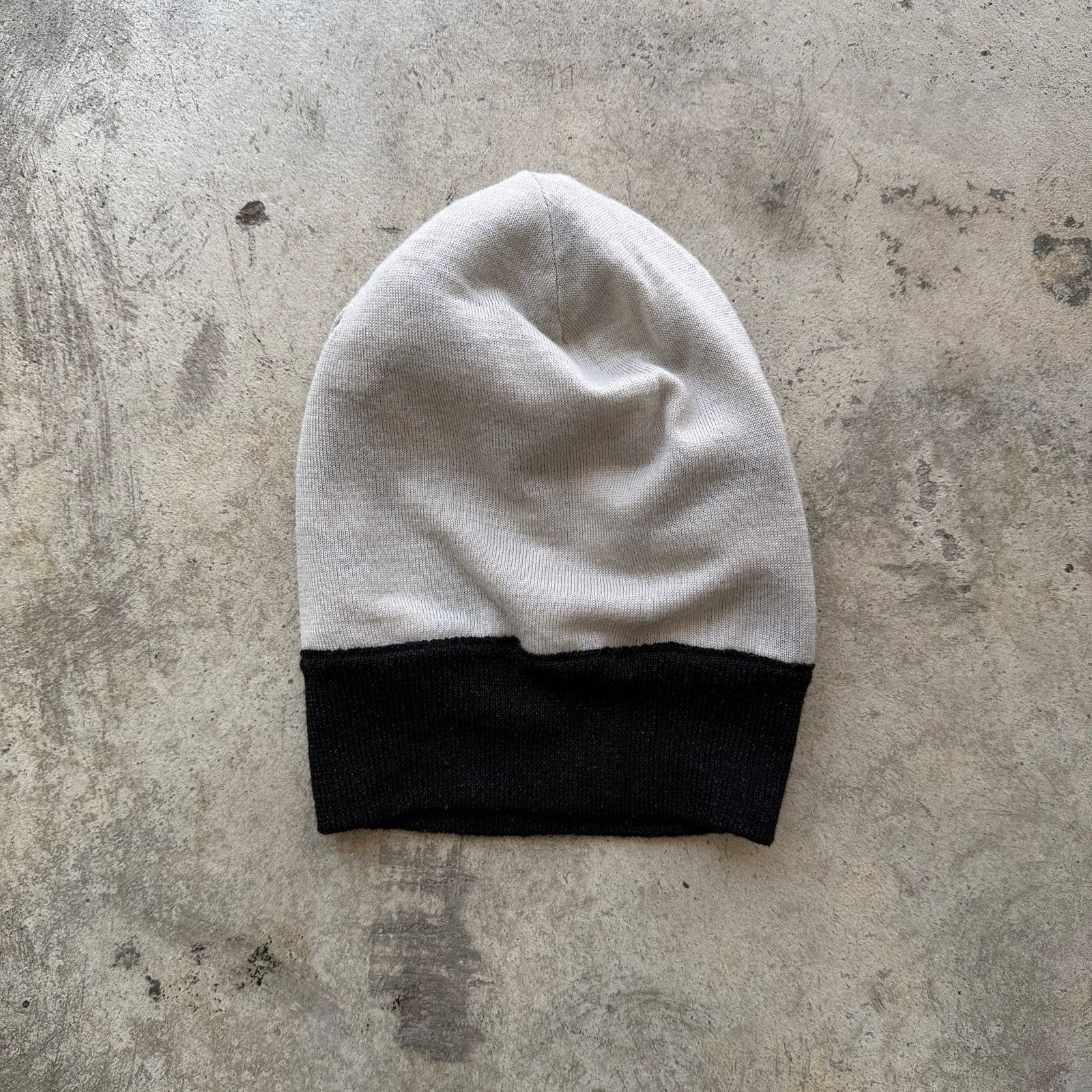Coach Coach Signature Logo Knit Beanie Hat Black and White O/S Size ONE SIZE - 3 Thumbnail