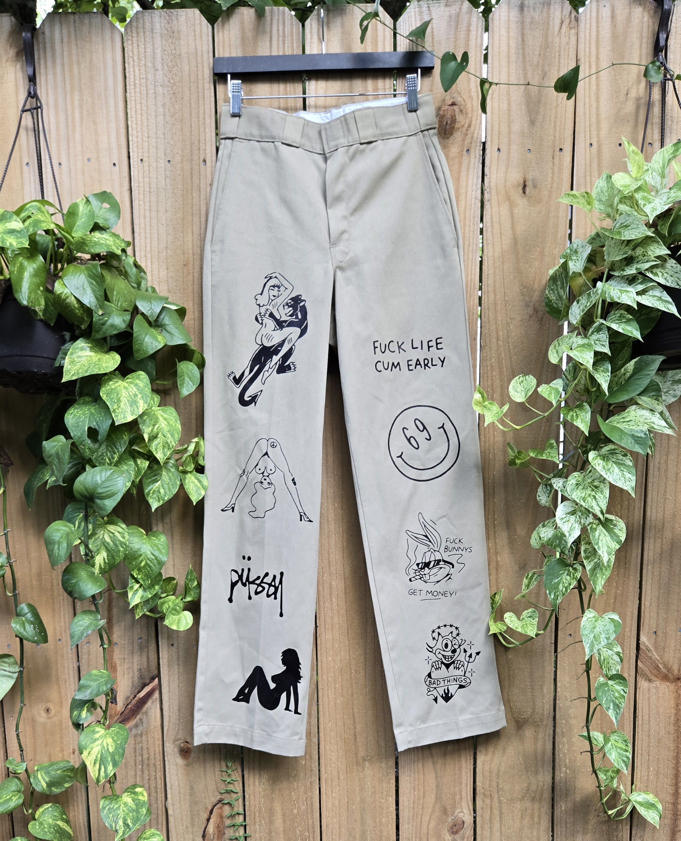 Dickies Custom 1 of 1 dickies size 28x32 very rare Size US 28 / EU 44 - 1 Thumbnail