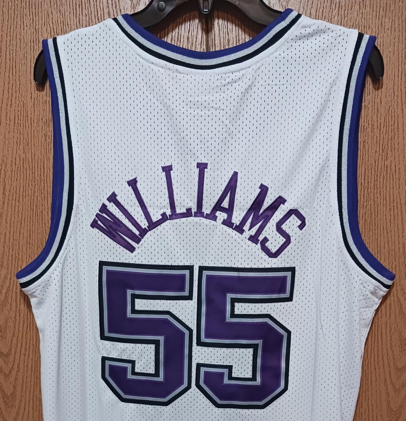 Other Jason Williams (Kings)-(White)-(Jersey)-(Size:XL)-$60.00 Size US XL / EU 56 / 4 - 7 Thumbnail