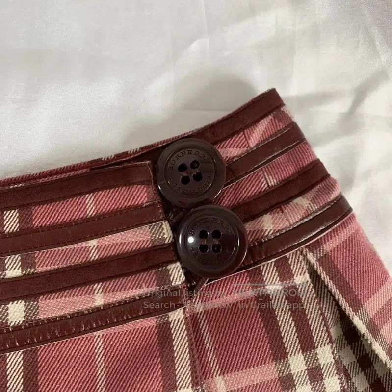 Burberry Burberry Pink Plaid Pleated Skirt for Women. Size 23" - 2 Thumbnail