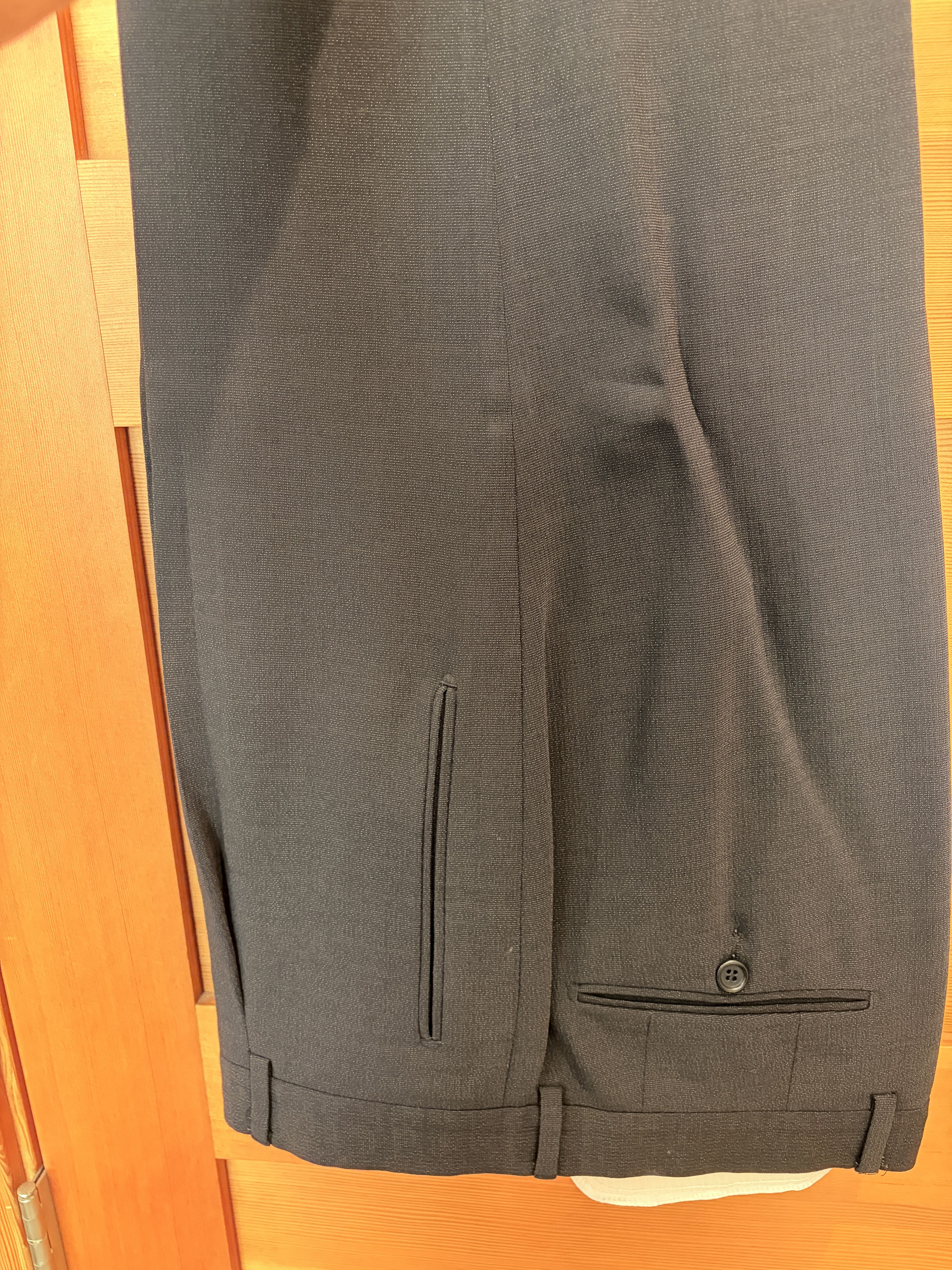 Hugo Boss Hugo Boss 4-Button Black Suit - Vintage Size 40R - 7 Thumbnail