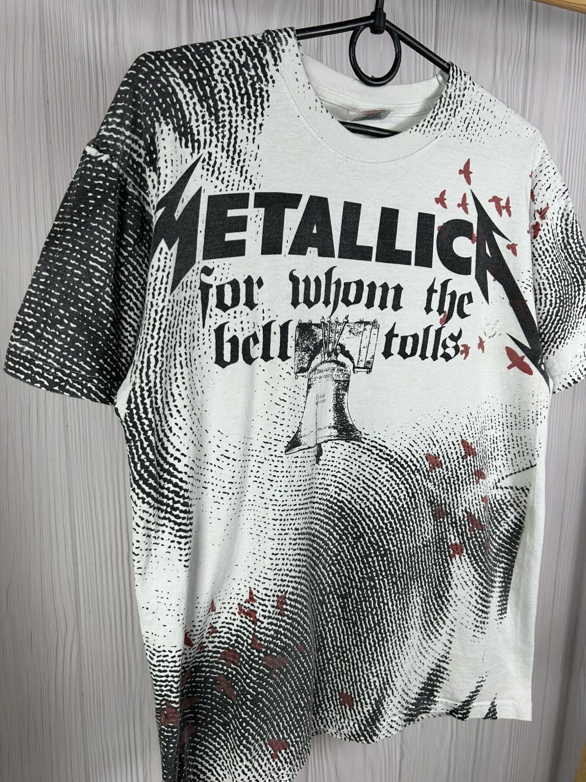 Band Tees Metallica Vintage 2013 over print graphic t-shirt Size M Size US M / EU 48-50 / 2 - 3 Thumbnail
