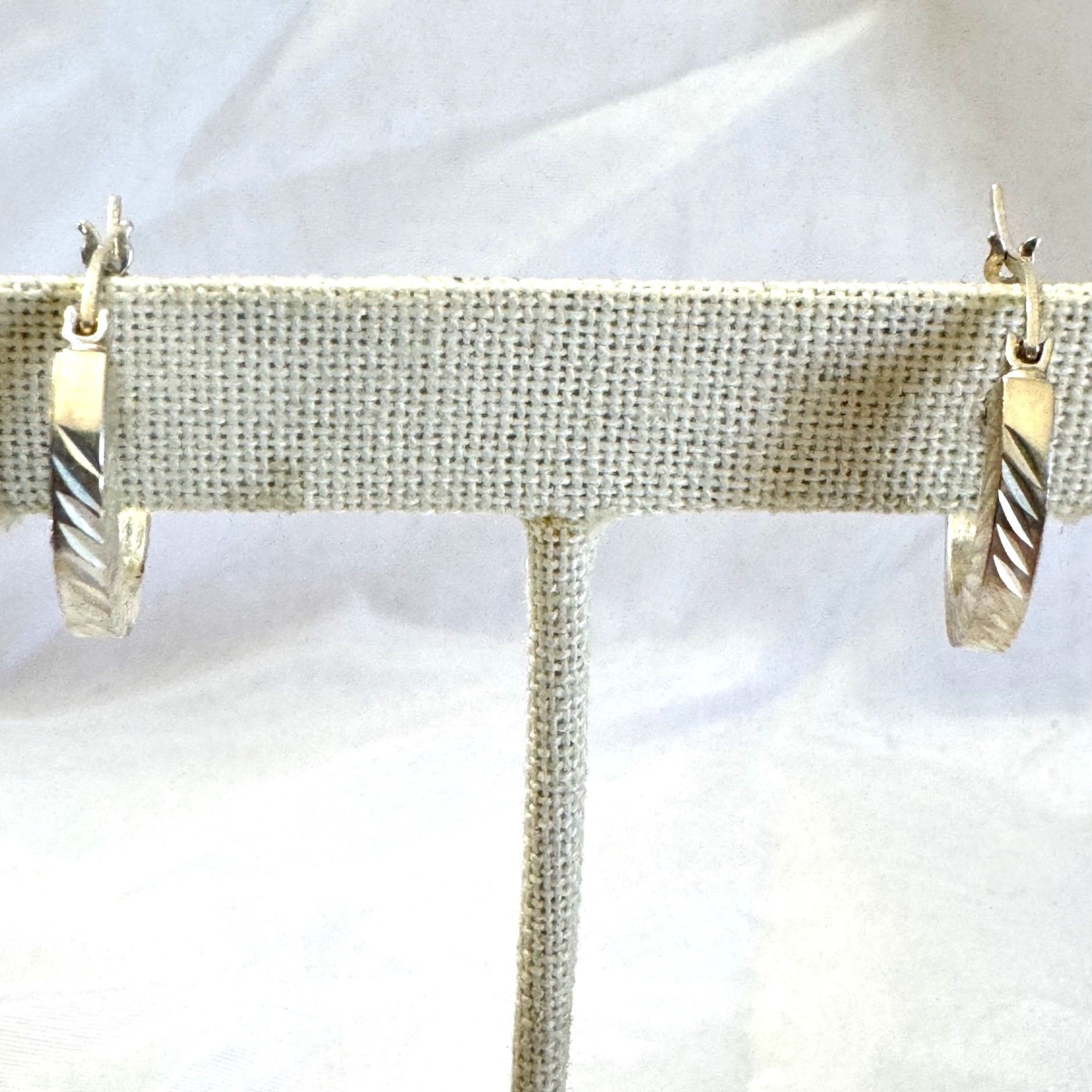 Vintage VTG Solid Sterling Silver 925 Textured Hoop Earrings Hinged Size ONE SIZE - 3 Thumbnail