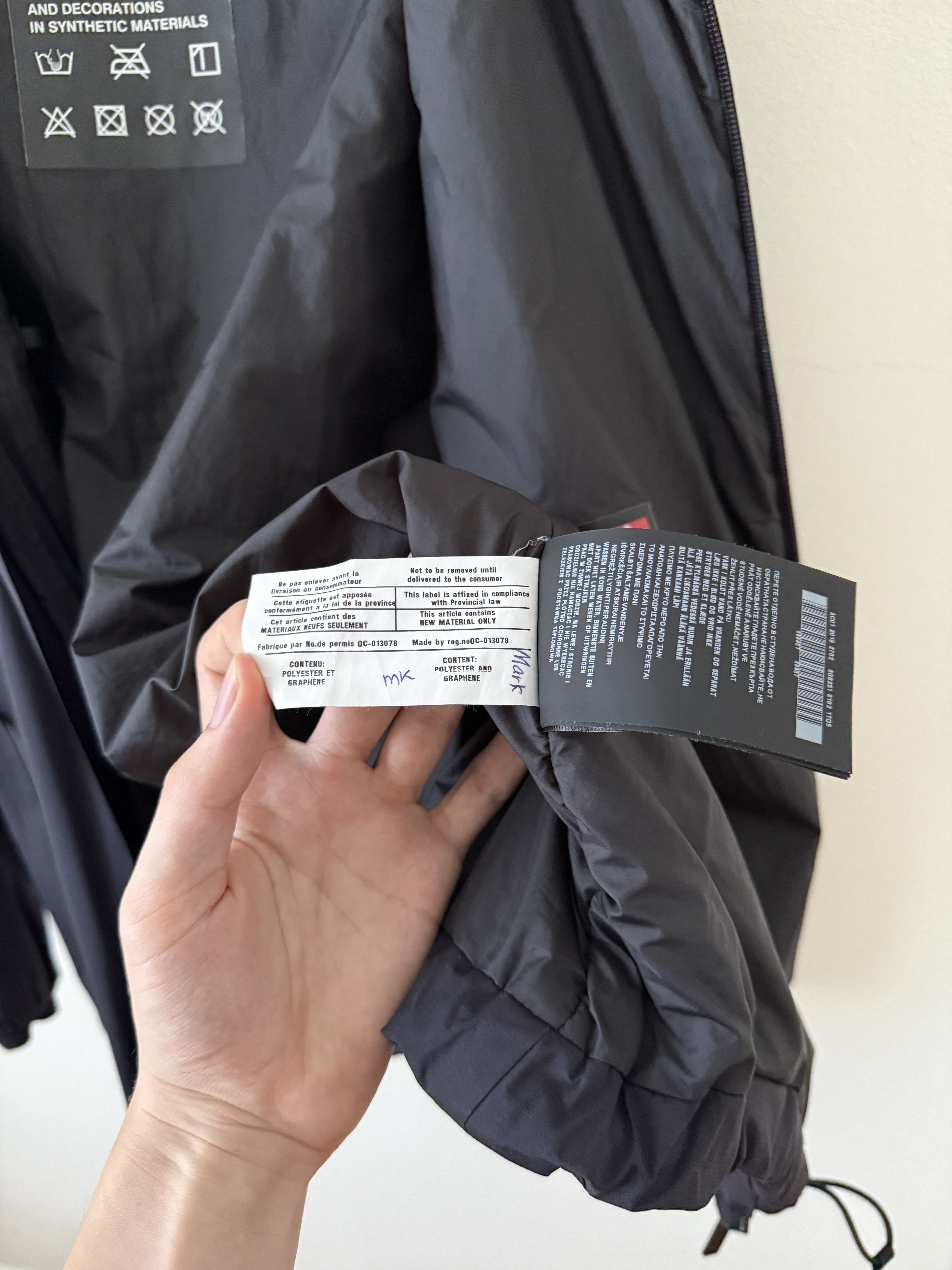 Prada Light Extreme-Tex padded jacket Size US M / EU 48-50 / 2 - 15 Thumbnail