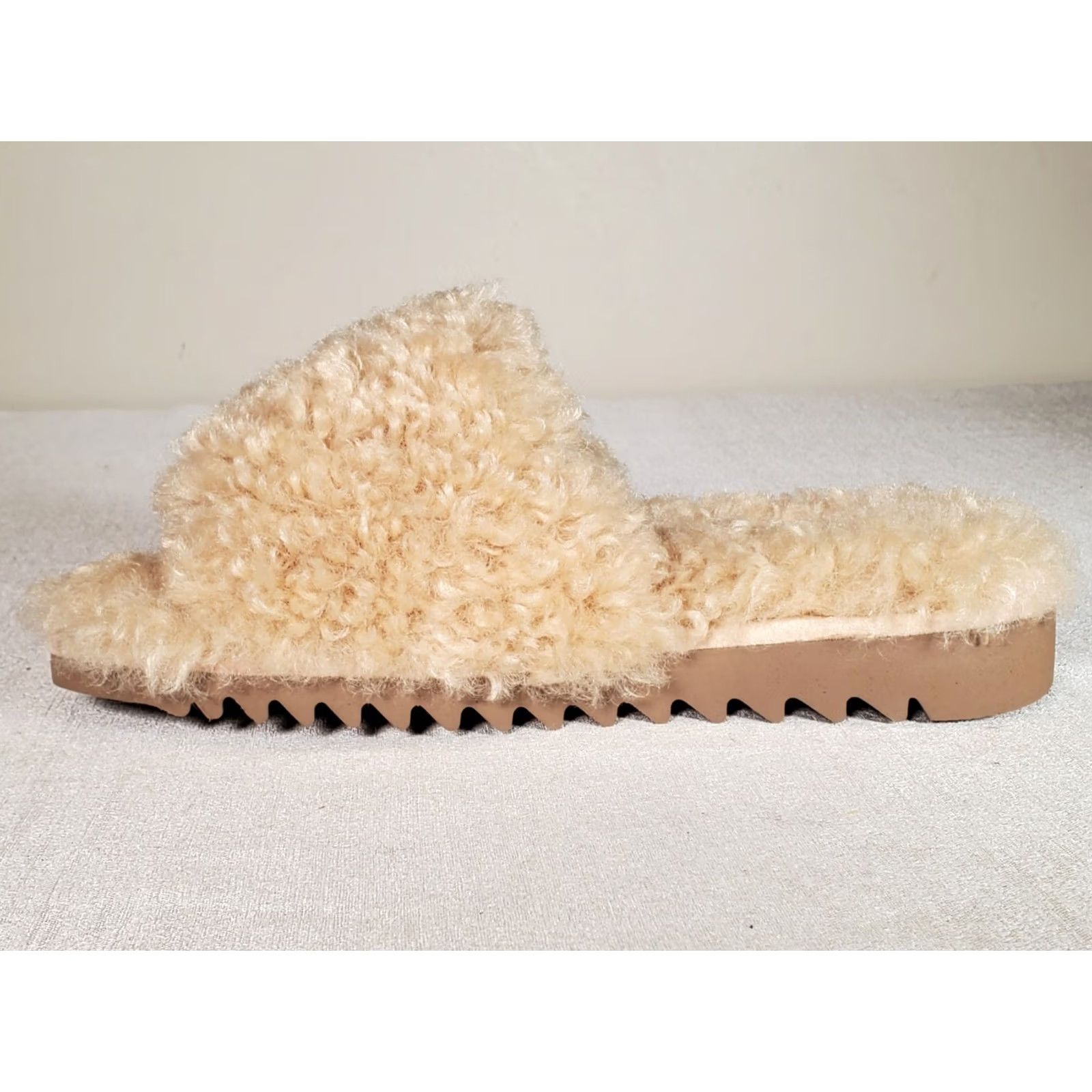Rag & Bone rag & bone Eira Sandals Faux Fur Shearling Flat Slides Ivory Women US 7 New Size US 7 / IT 37 - 3 Thumbnail