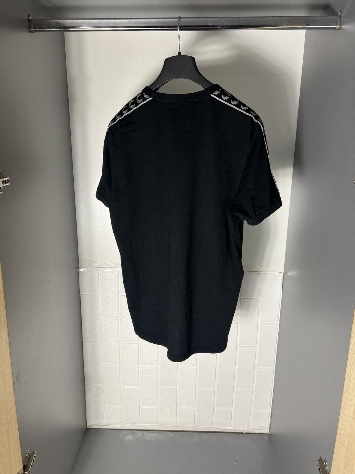 Fred Perry × Vintage VERY RARE FRED PERRY MONOGRAM LAMPAS T-SHIRT CLASSIC CASUAL Size US L / EU 52-54 / 3 - 9 Thumbnail