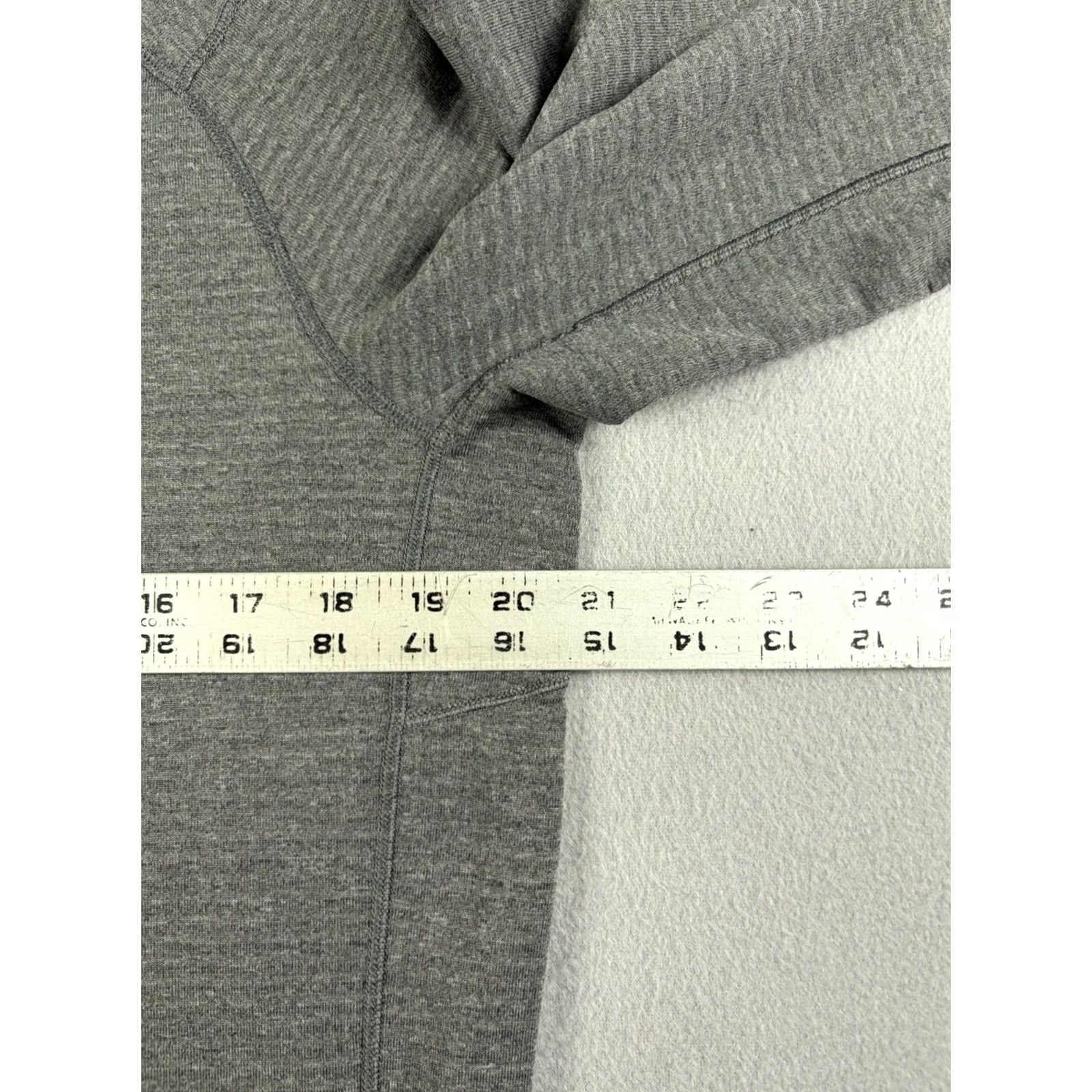 Patagonia Patagonia Capilene Baselayer Men’s L Gray Quarter Zip Waffle Knit Thermal Shirt Size US L / EU 52-54 / 3 - 6 Thumbnail
