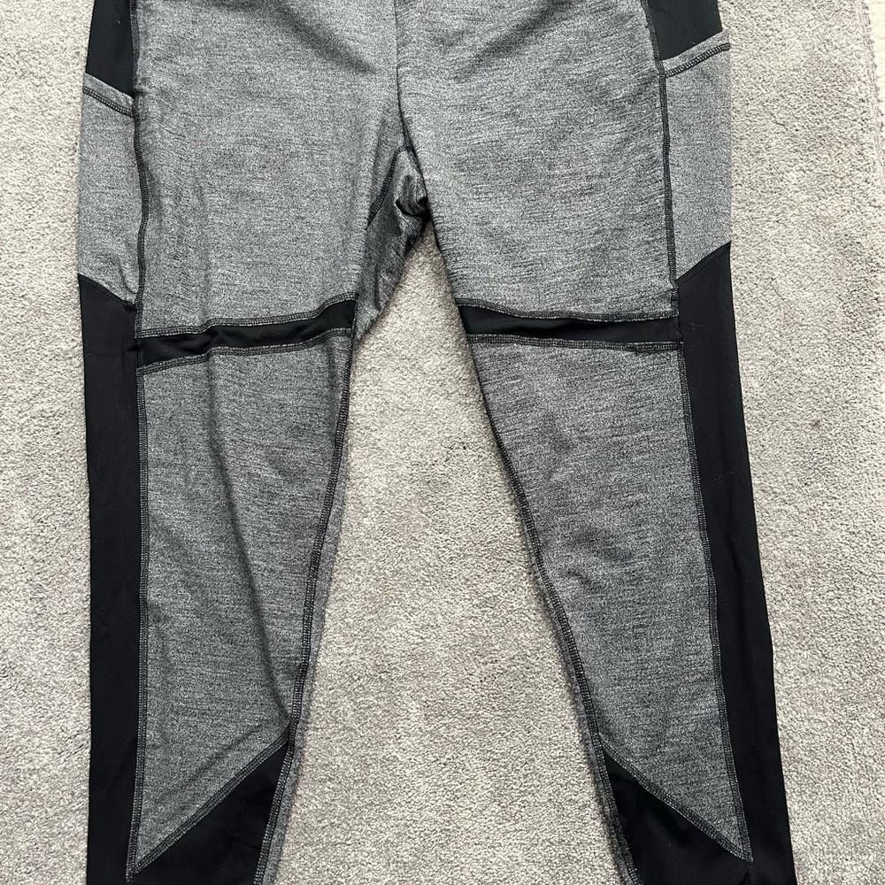 Torrid Torrid activewear leggings Size 42" / US 20 - 3 Thumbnail