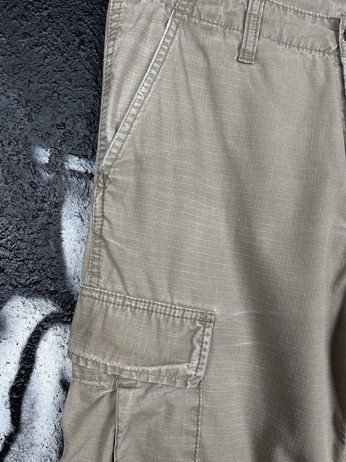 Carhartt Carhartt WIP Beige Regular Cargo Pants Men’s Size W31 L32 Size US 31 - 10 Thumbnail