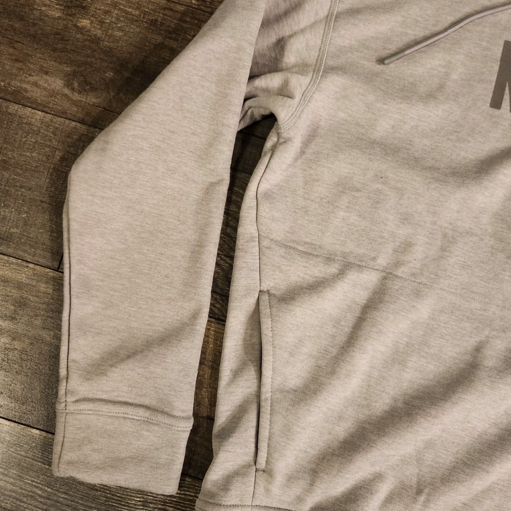 Vintage NOBULL Hoodie Women's Large Gray Athletic Gym Performance Pullover Hooded Size L / US 10 / IT 46 - 3 Thumbnail