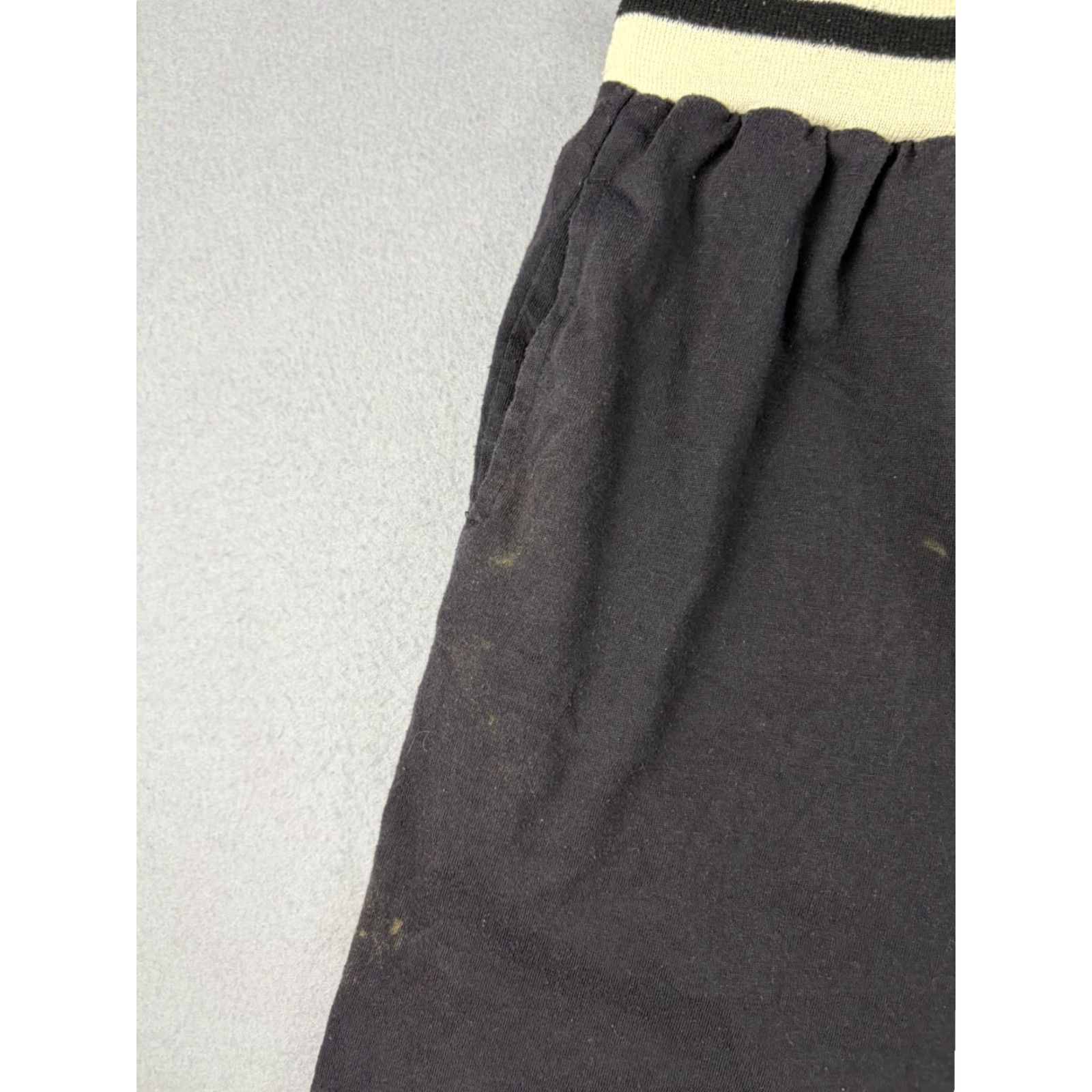 Vintage VINTAGE Gitano Shorts Unisex Adults M Black Cotton Classic Solid belt? (Note: Original lacks belt info; omitted) Size US 31 - 3 Thumbnail