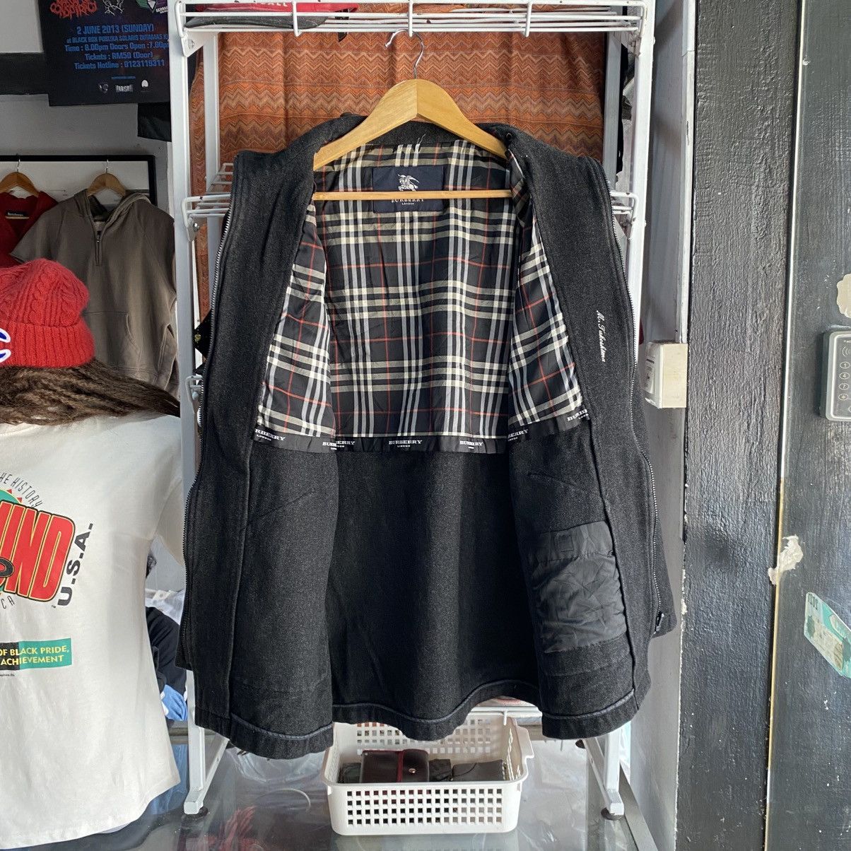 Burberry Vintage Burberry London Gray Wool Zip Jacket w/ Nova Check Size US L / EU 52-54 / 3 - 3 Thumbnail