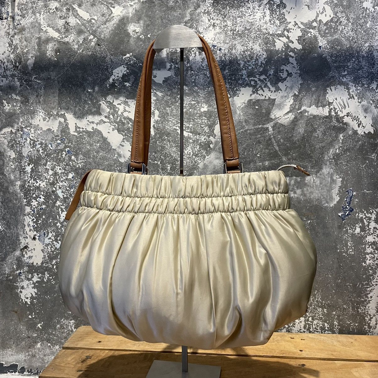 Yohji Yamamoto Y’SACCS PUFF HAND BAG Size ONE SIZE - 1 Thumbnail