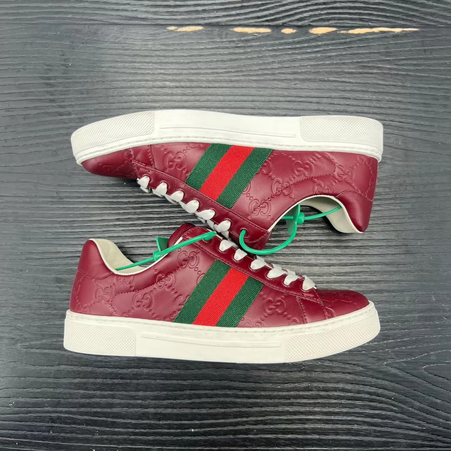 Gucci Gucci Ace Red Sneaker 35.5 Worn Once Size US 5 / IT 35 - 7 Thumbnail