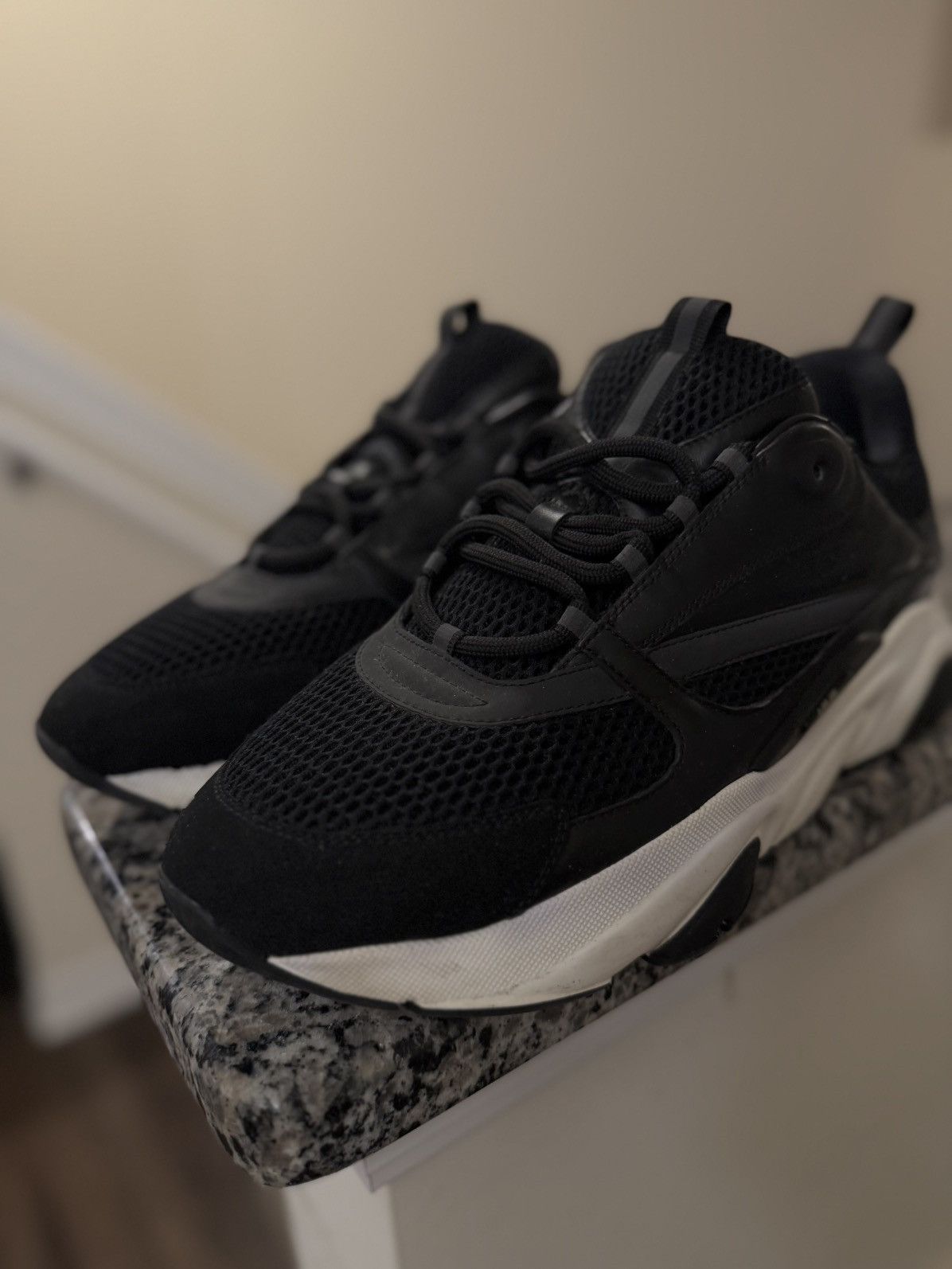 Dior Size 47EU/14US - Dior B22 Black White (Discontinued) Size US 14 / EU 47 - 12 Thumbnail