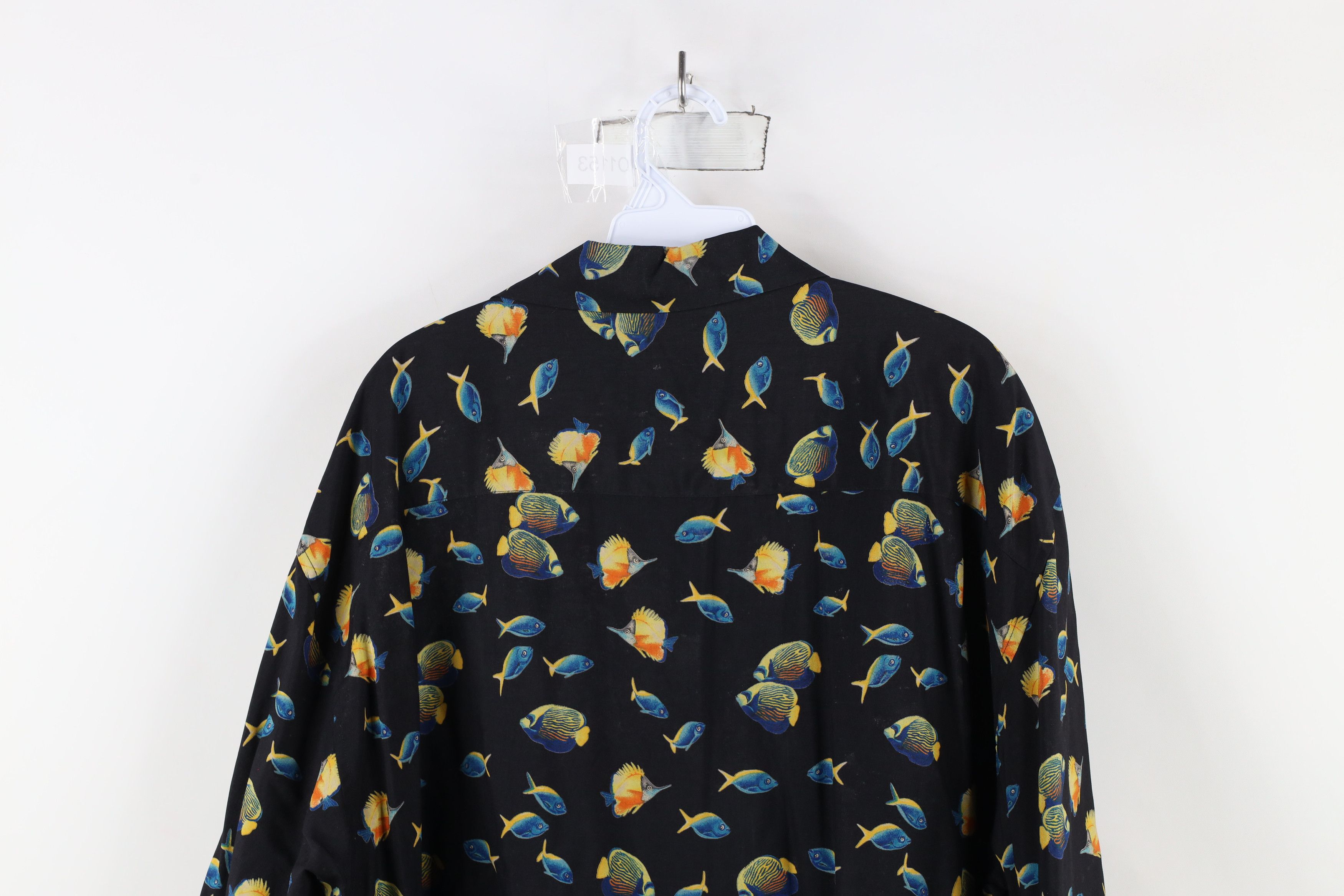 Vintage Vintage 90s Streetwear Over Print Looped Collar Button Shirt Size US XL / EU 56 / 4 - 13 Thumbnail
