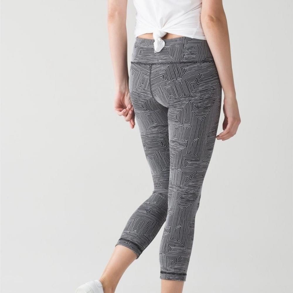 Lululemon lululemon athletica l Wunder Under Train Crop 21” Size 4 Size 27" / US 4 / IT 40 - 2 Thumbnail