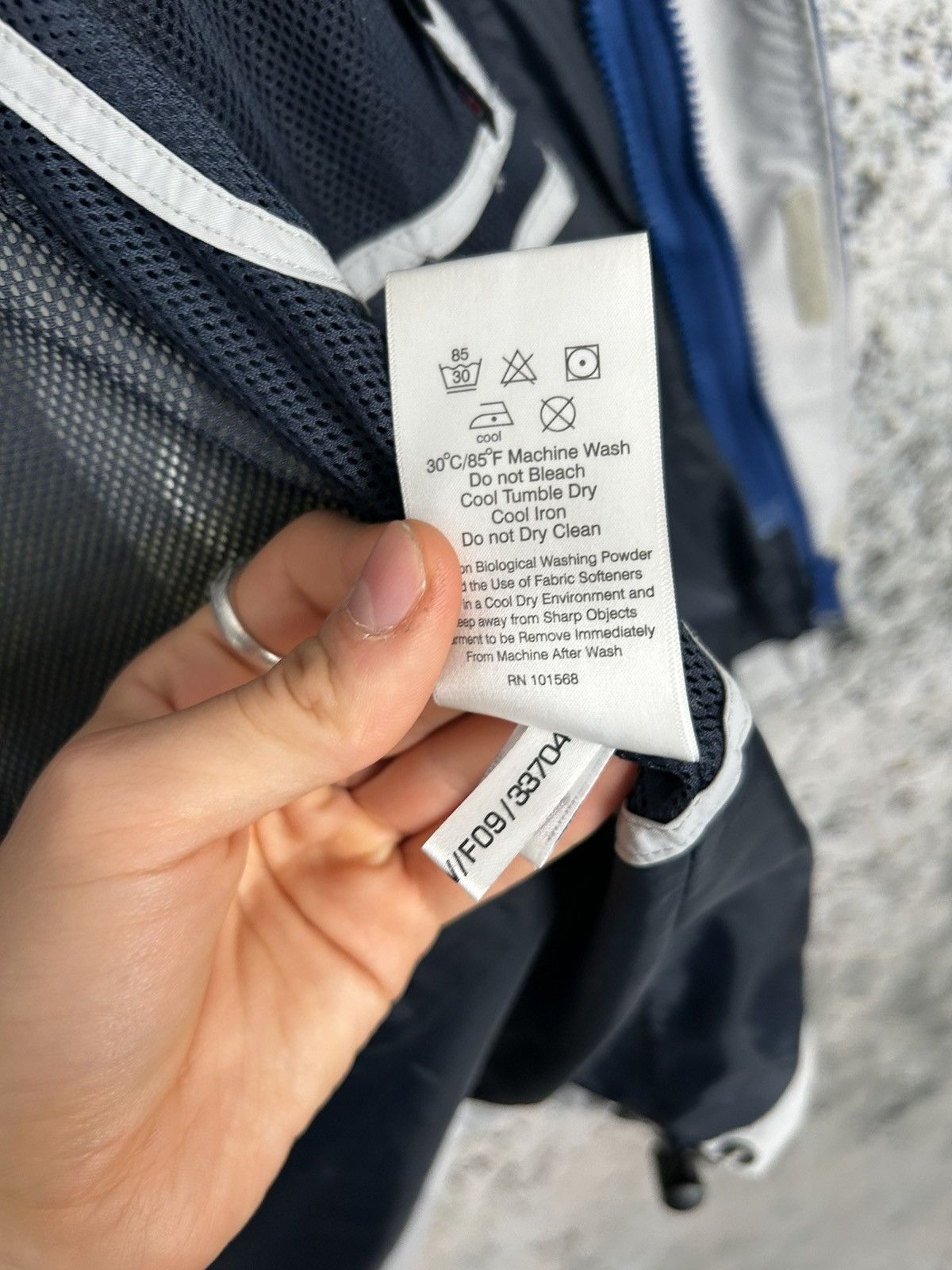 Berghaus Berghaus Gore-tex Blue Jacket Streetwear Gorpcore Outdoor Size US S / EU 44-46 / 1 - 11 Thumbnail