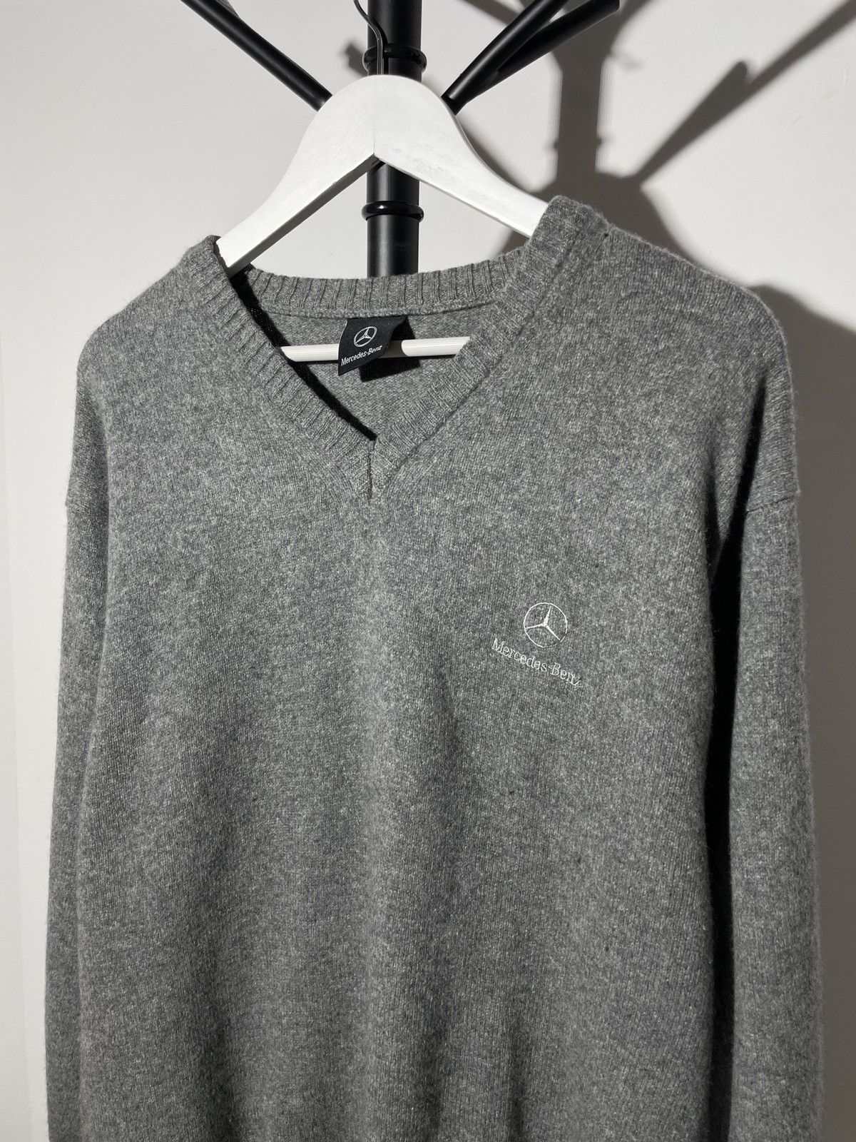 Mercedes-Benz × Vintage Vintage Mercedes Benz Wool V-Neck Sweater Size US M / EU 48-50 / 2 - 2 Thumbnail