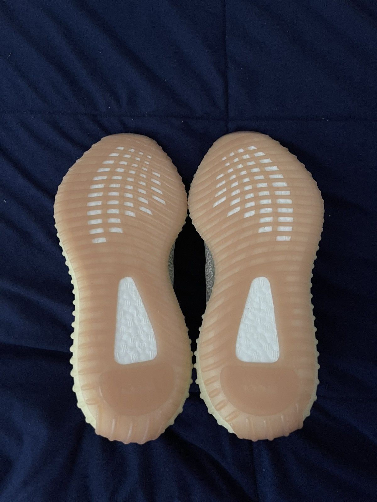 Adidas × Kanye West Yeezy Boost 350 v2 ‘Citrin Non-Reflective’ Size US 7 / EU 40 - 4 Thumbnail