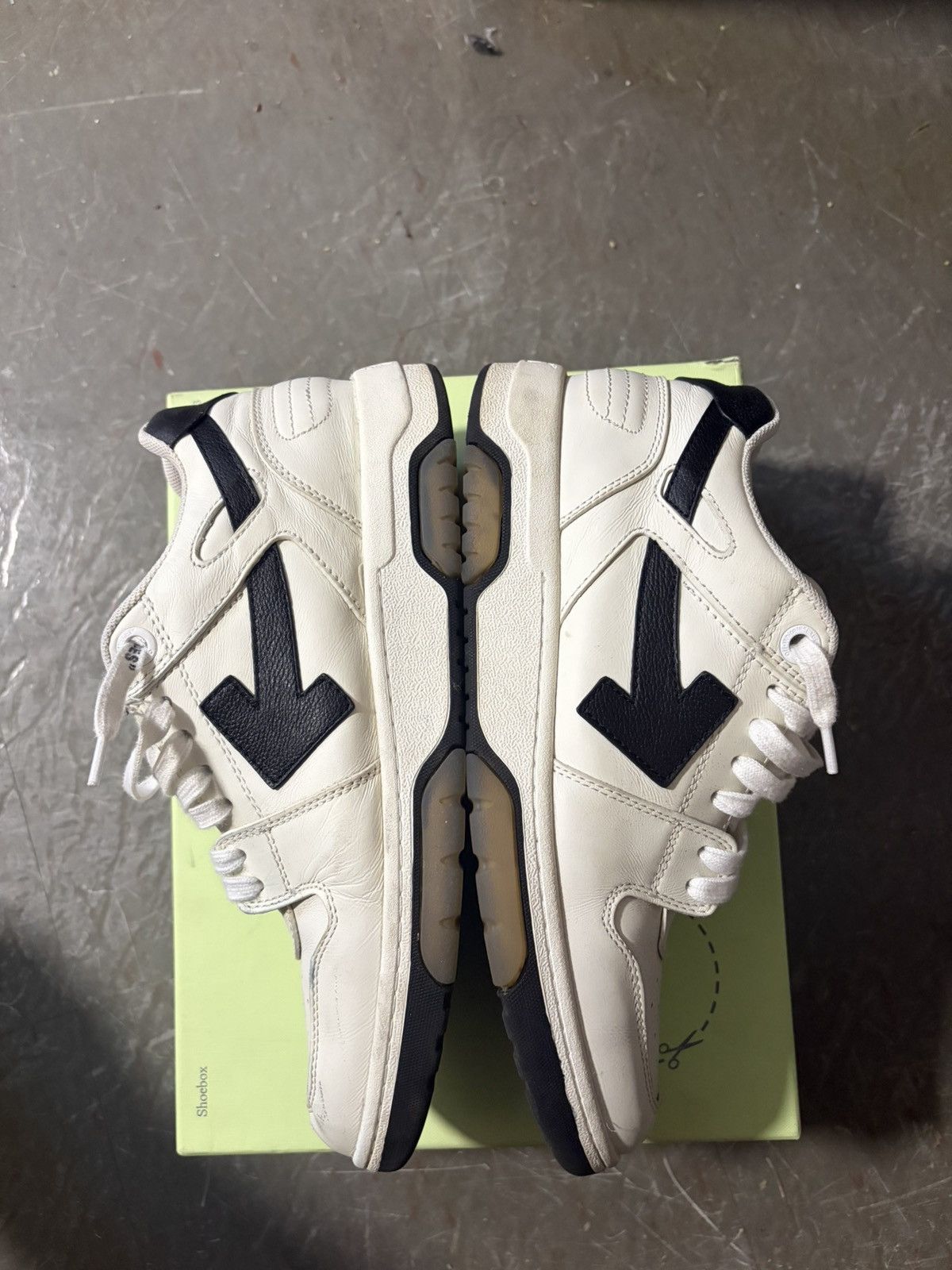 Off-White Off White Out of Office Sneakers Size US 10 / EU 43 - 7 Thumbnail