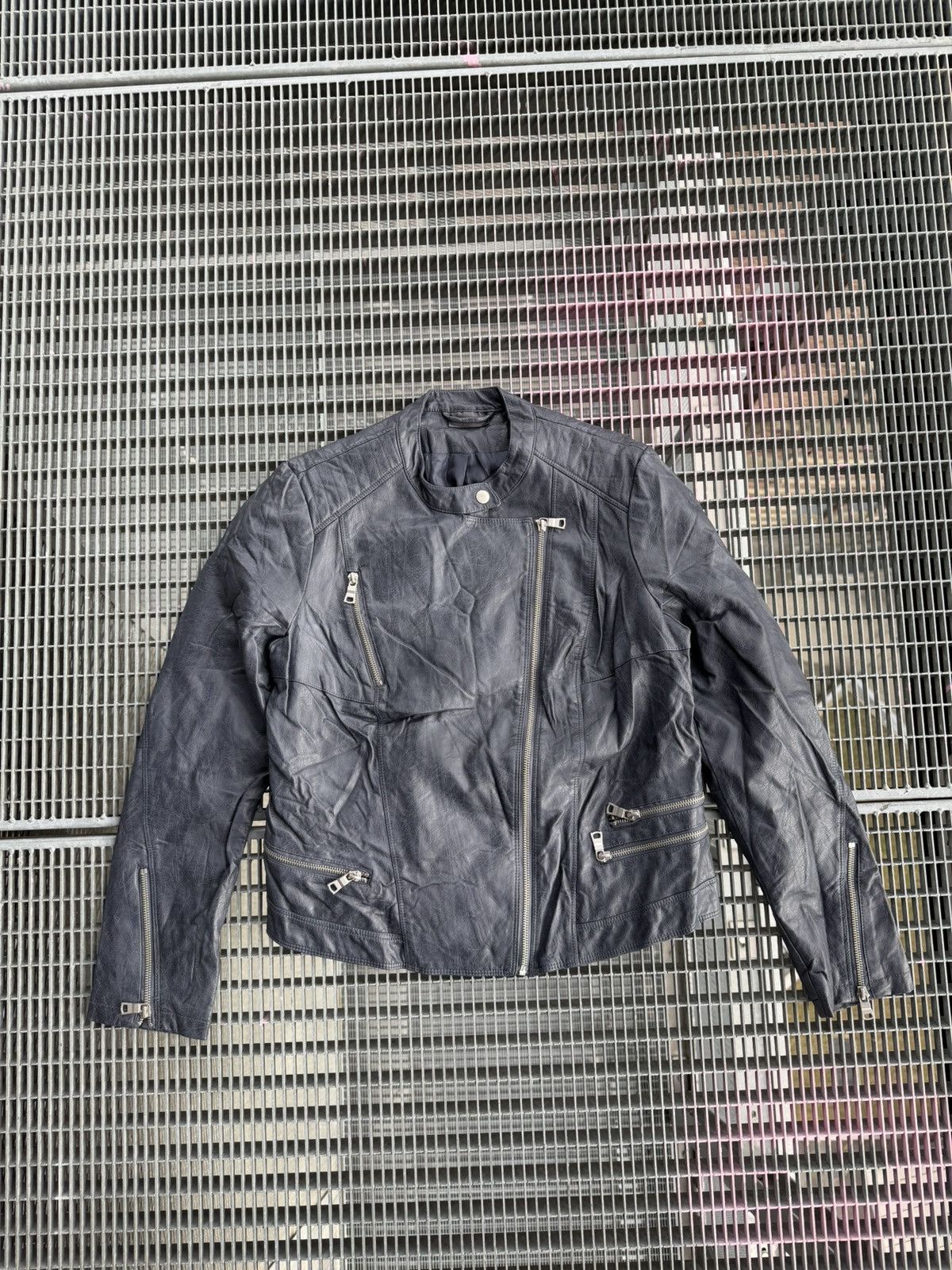 Leather Avant-garde Cross Zip Leather Jacket Size US S / EU 44-46 / 1 - 1 Thumbnail