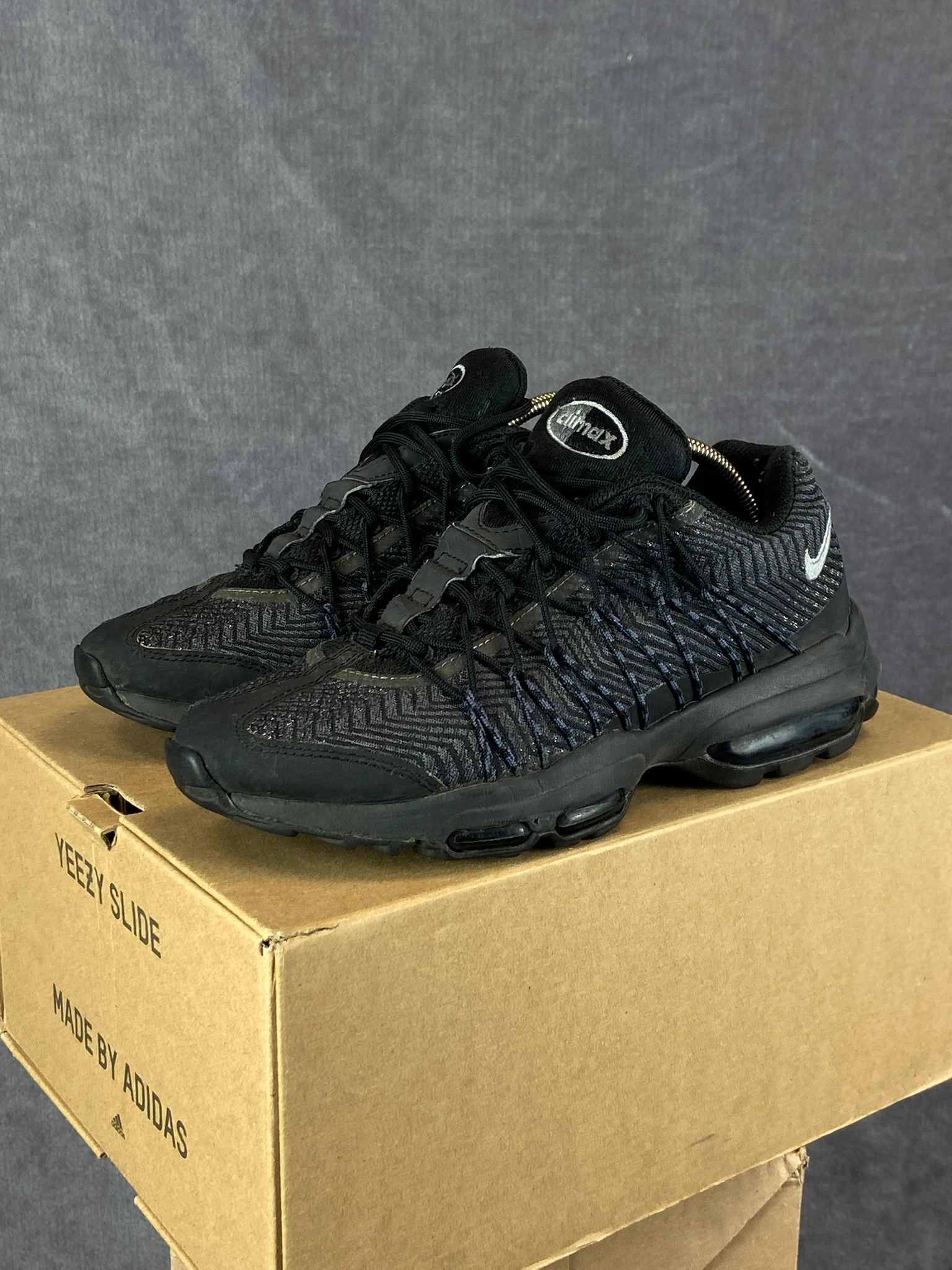 Nike Nike Air Max Black Sport Shoes Size 38.5 Size US 5.5 / EU 38 - 1 Thumbnail