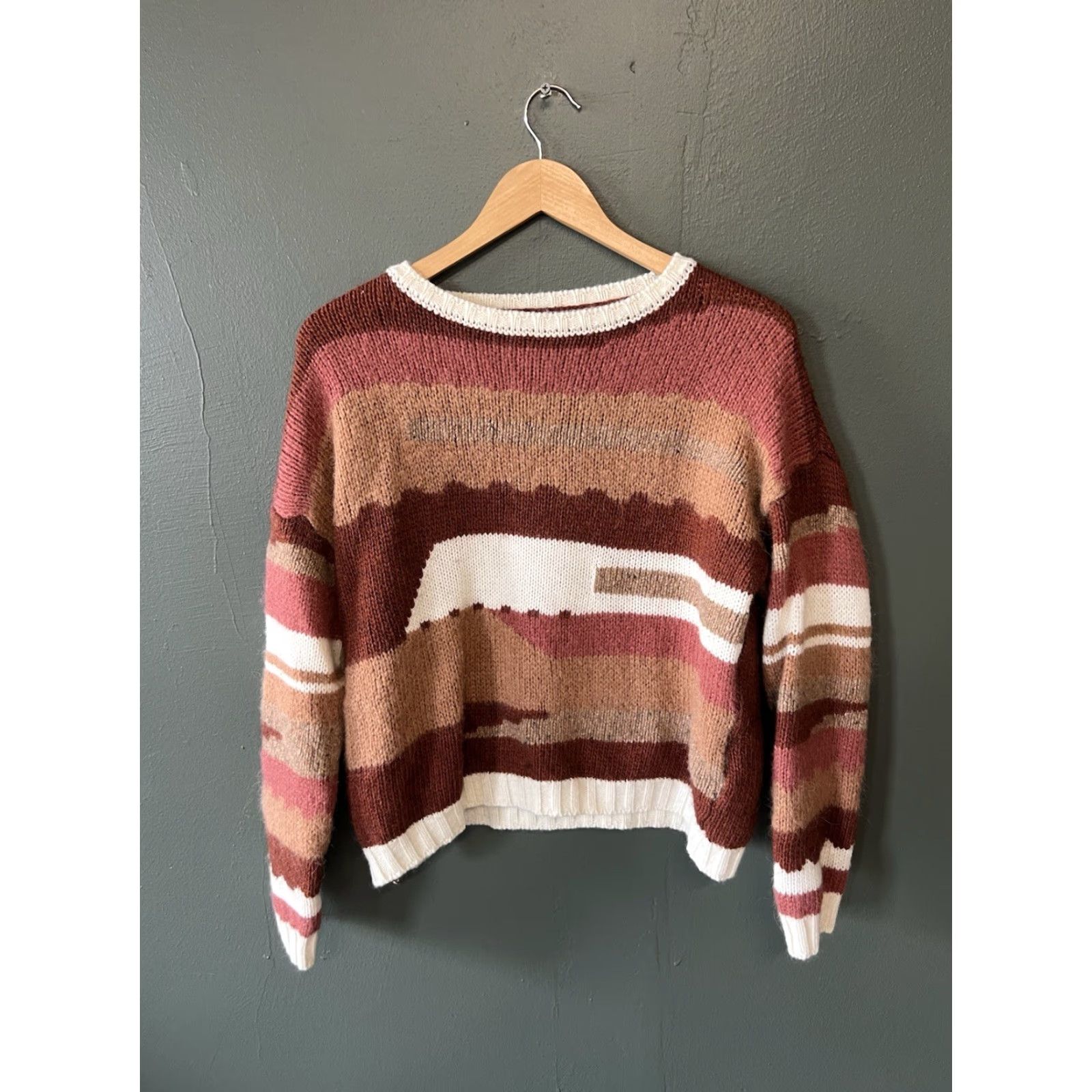Anthropologie Elsamanda Anthropologie Womens Maroon Abstract Wool Blend Sweatshirt Size Large Pullover Multicolor L Womens Size L / US 10 / IT 46 - 2 Thumbnail