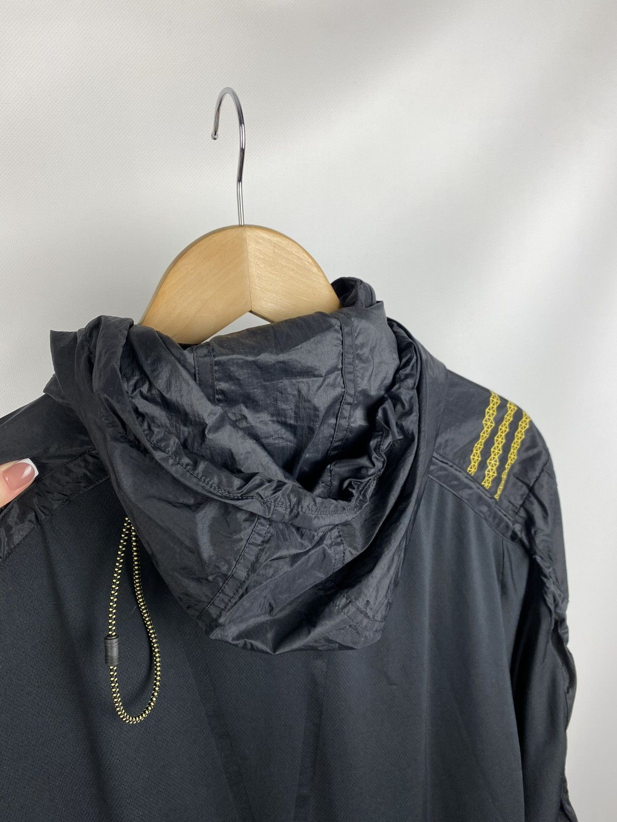 Adidas Adidas Running Vintage Japanese Hooded Windbreaker Jacket Size US M / EU 48-50 / 2 - 23 Thumbnail