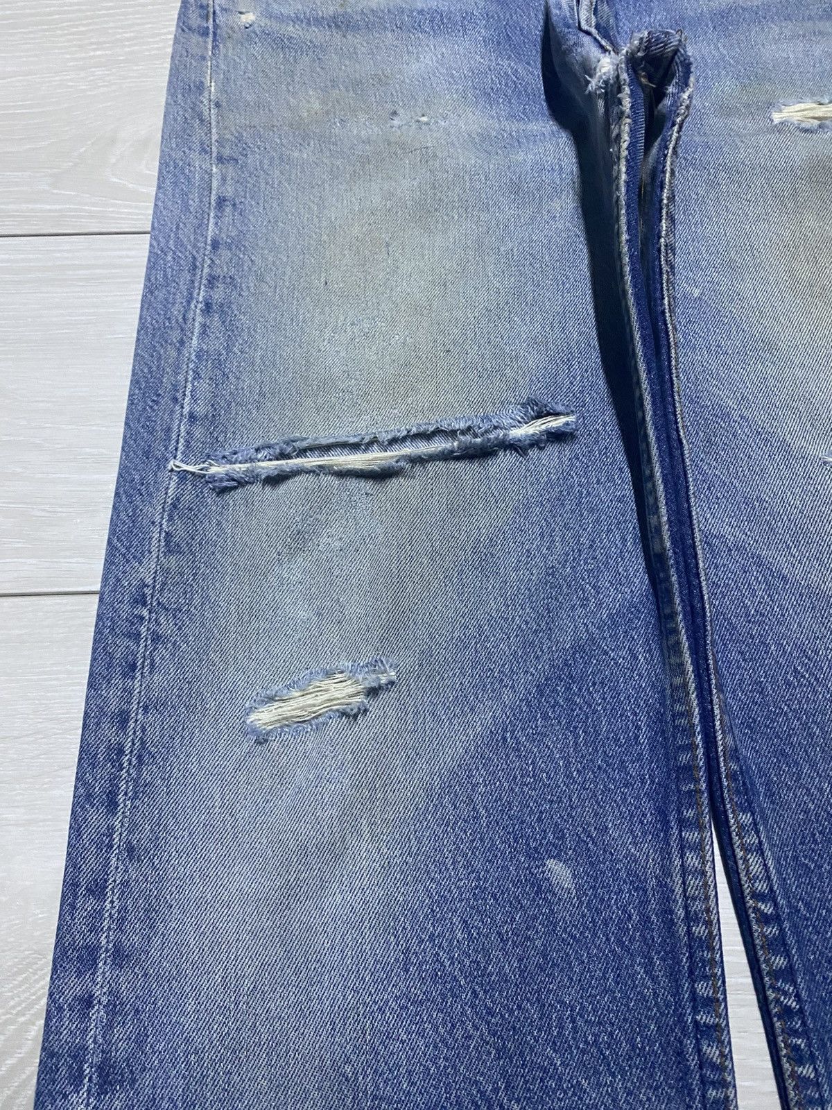 Levi's Vintage Levis 501 90s ButtonFly 522 Distressed Jeans Size US 32 / EU 48 - 7 Thumbnail