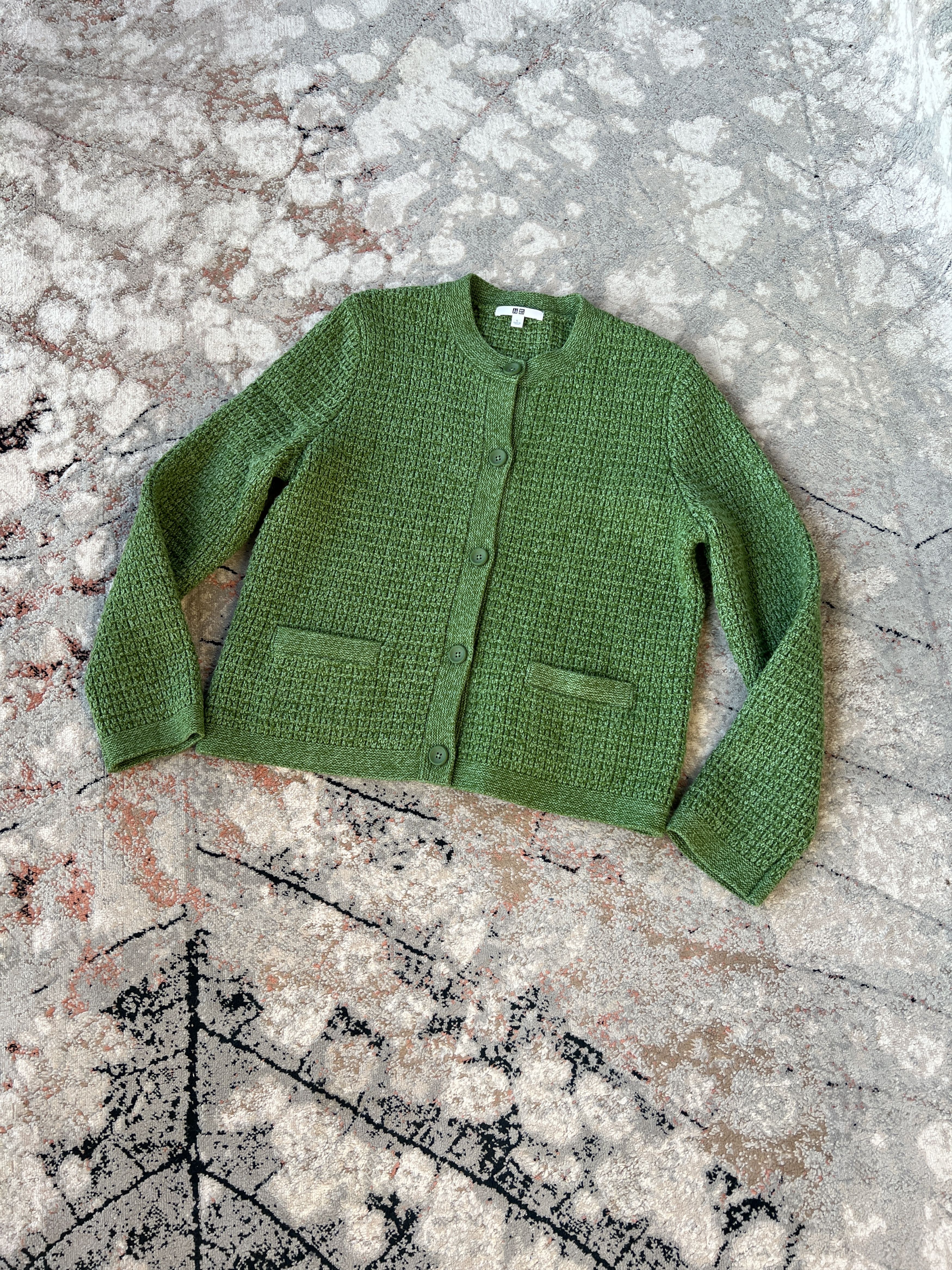 Uniqlo Uniqlo Sweater Size L / US 10 / IT 46 - 1 Thumbnail