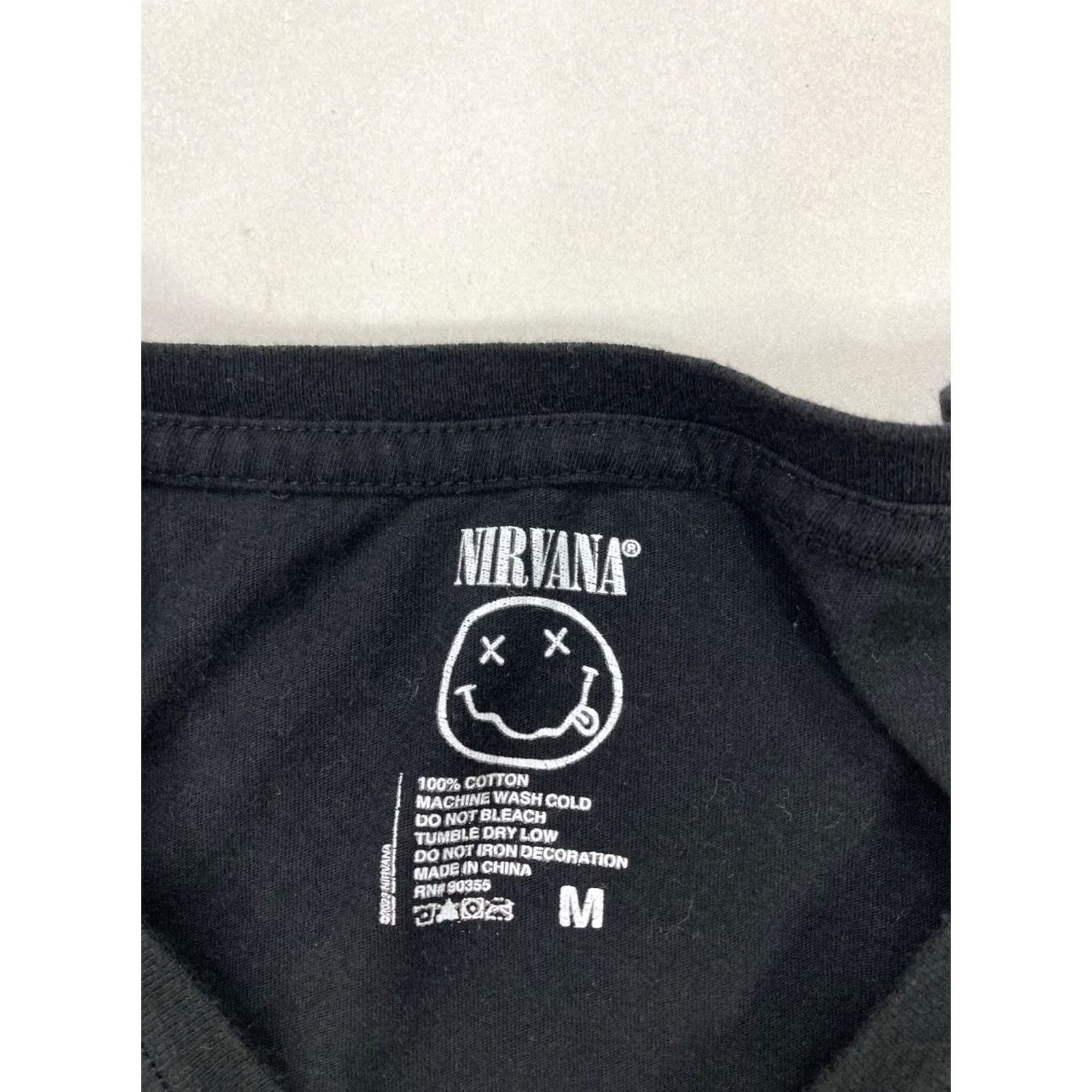 Etro VINTAGE Nirvana Graphic T-shirt Women Medium Oversized Short Sleeve Music Merch Retro Size M / US 6-8 / IT 42-44 - 5 Thumbnail