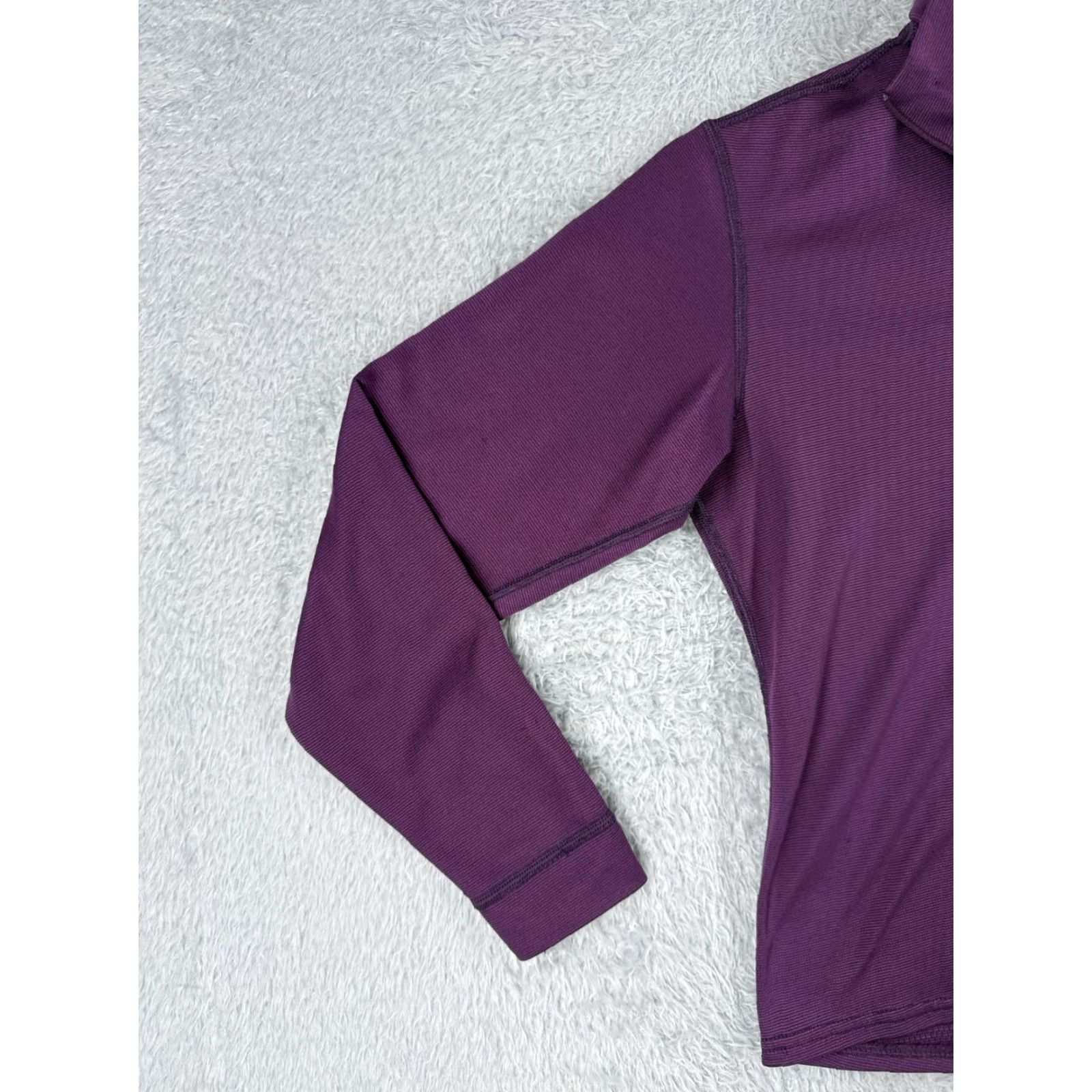Patagonia VINTAGE Patagonia Shirt Womens Small Purple 1/4 Zip Capilene Polyester Mock Neck Size S / US 4 / IT 40 - 3 Thumbnail