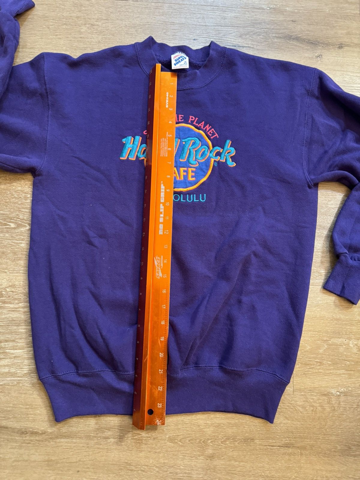 Hard Rock Cafe × Jerzees × Vintage Vintage Hard Rock Honolulu Crew Neck Embroidered Sweatshirt Size US M / EU 48-50 / 2 - 16 Thumbnail