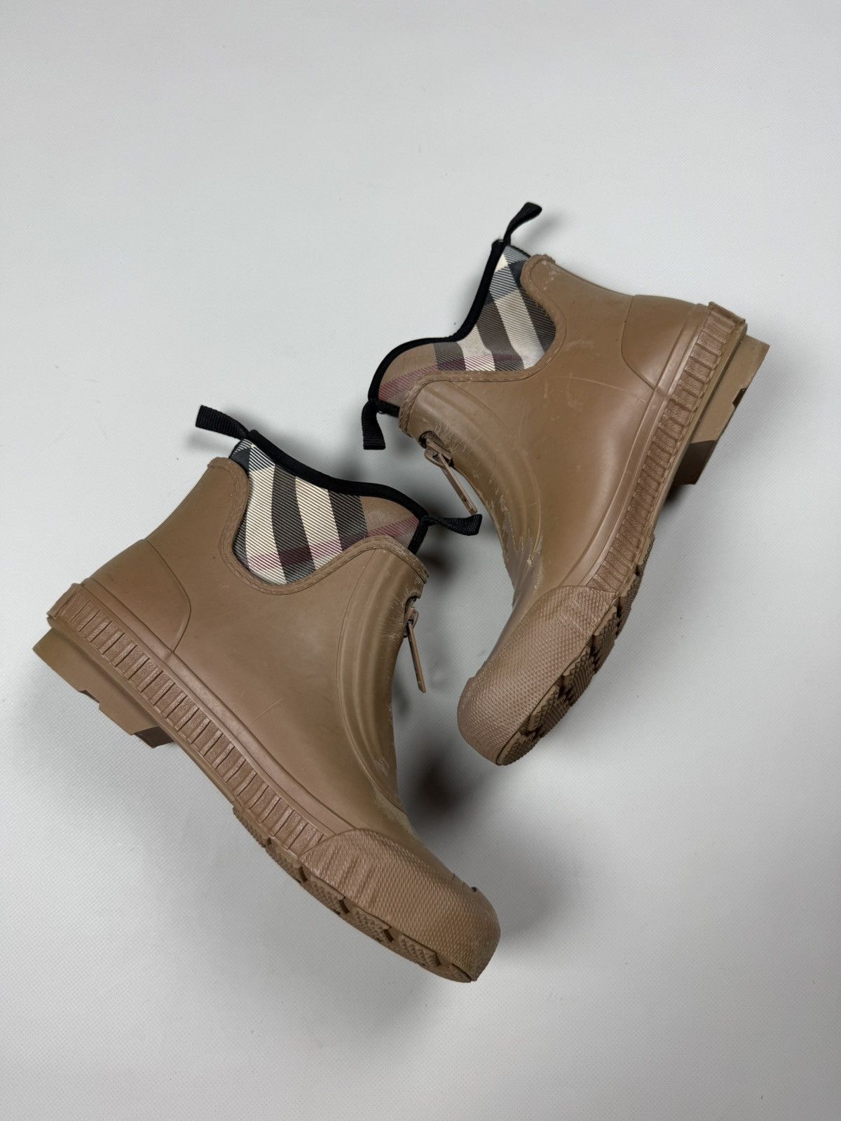 Burberry Burberry Ladies Check Plaid Rubber Rain Boots Shoes Size US 8 / IT 38 - 20 Thumbnail