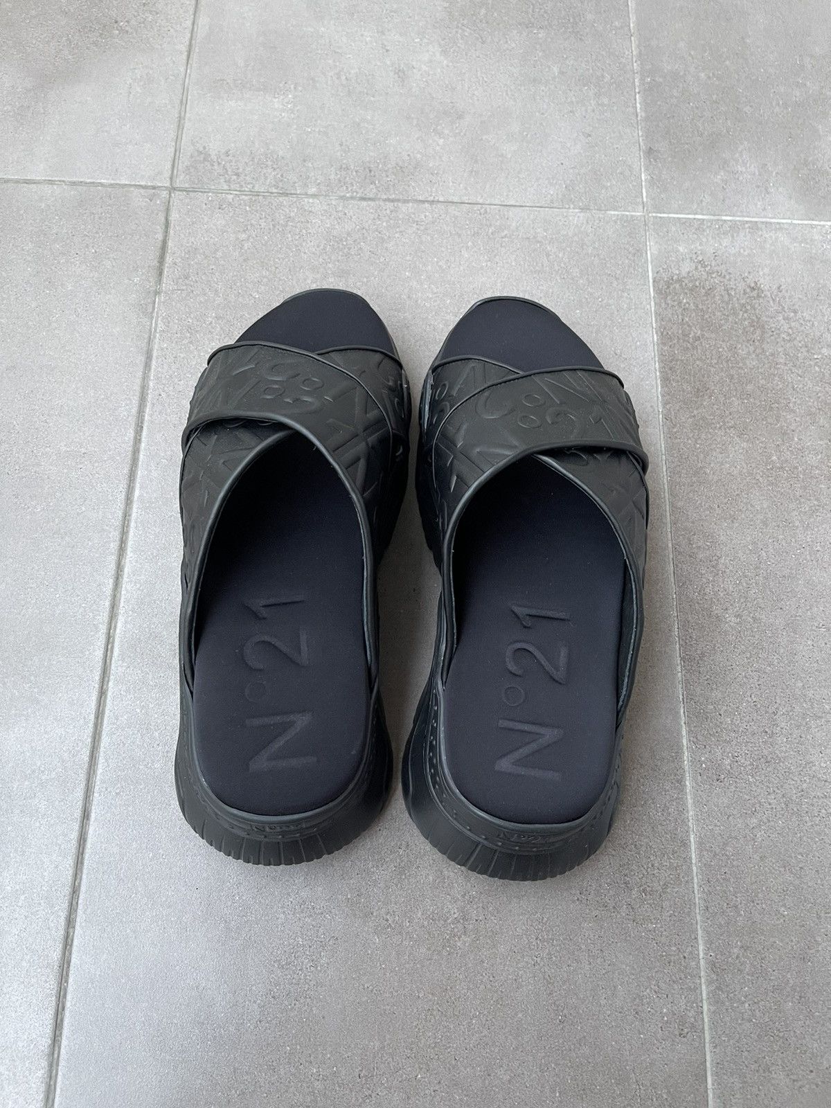 N21 !DS! SS23 N21 Billy Platform Black Slides Size US 9 / EU 42 - 14 Thumbnail