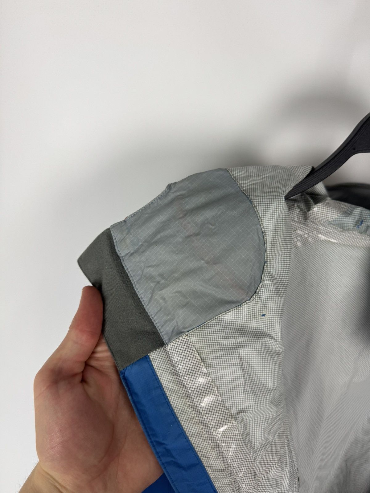 Montane Distressed Montane Pertex Shield Rain Jacket Size US XL / EU 56 / 4 - 21 Thumbnail