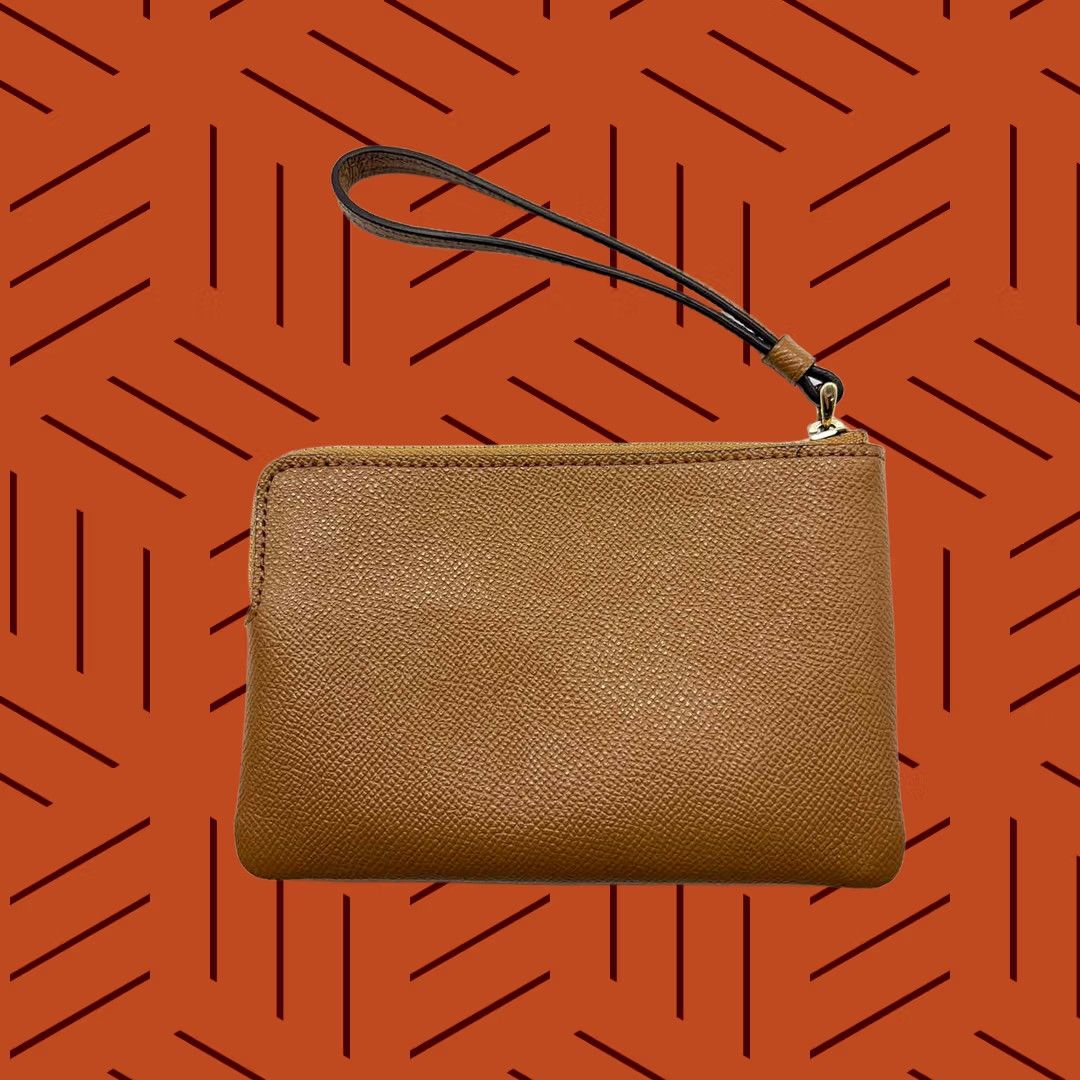Coach Pre-Owned Coach Tan Wristlet Size ONE SIZE - 1 Thumbnail