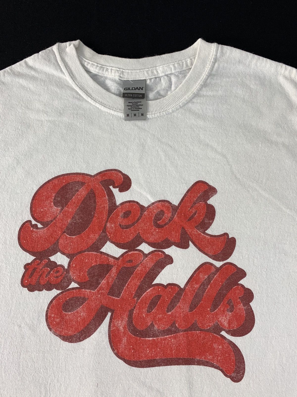 Gildan Decks The Halls American Movie Graffiti Style Printed Tee Size US M / EU 48-50 / 2 - 3 Thumbnail