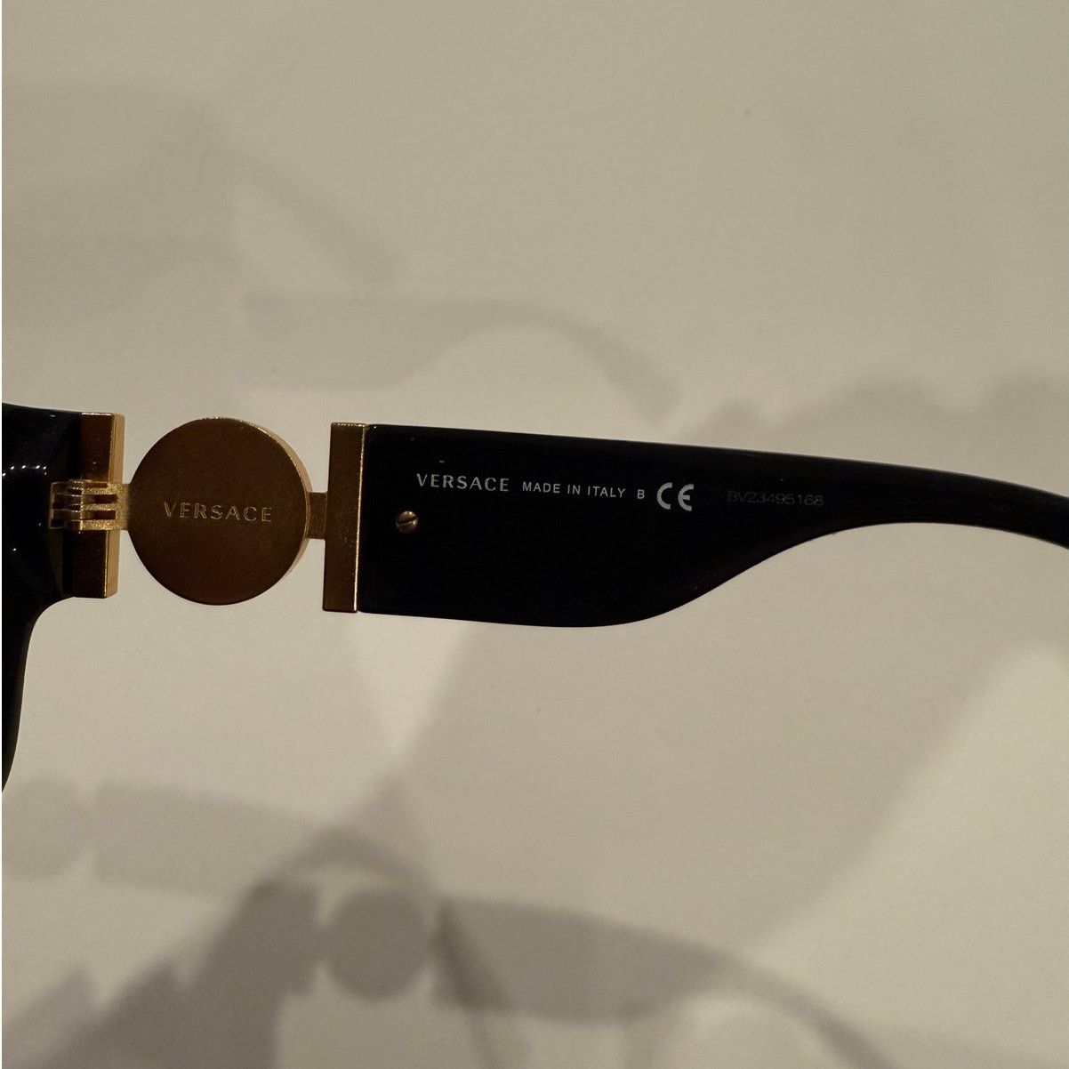 Versace Versace Oval Polarized Designer Sunglass VE4369 Unisex Size ONE SIZE - 8 Thumbnail